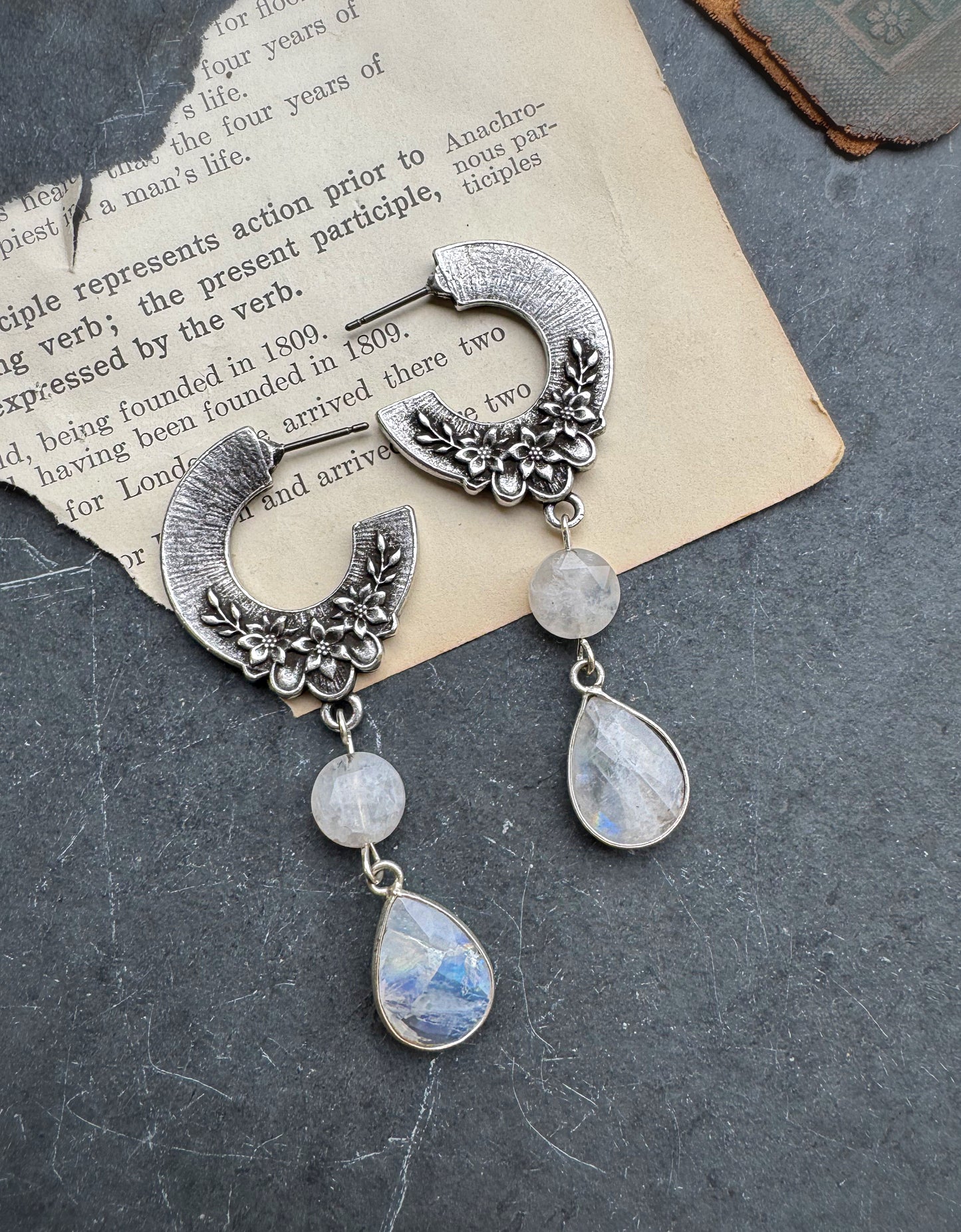 Moonstone and Sterling silver, necklace and earrings set