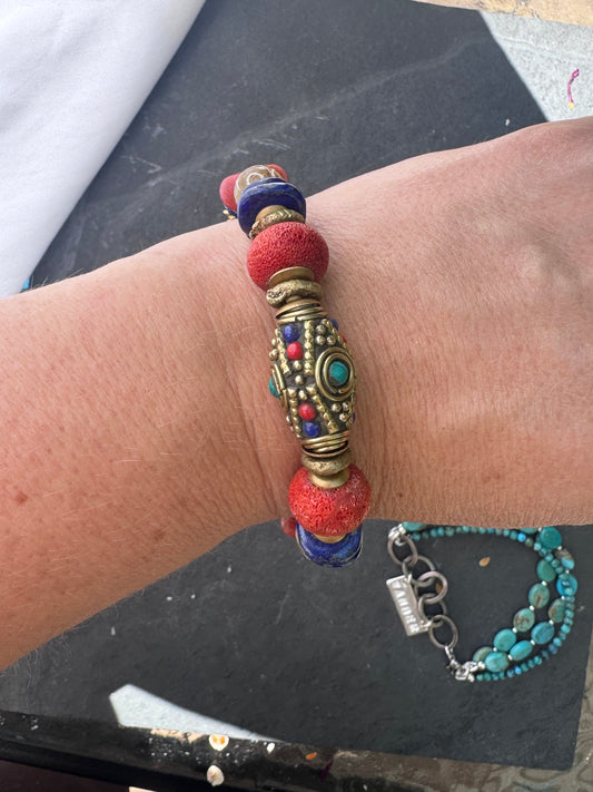 Nepal beads, coral, agate, turquoise, lapis lazuli, bracelet.