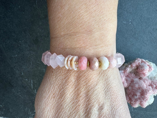 rose quartz stone, pink opal stone, pink shell, brass metal, bracelet