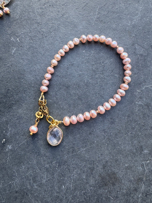 Soft pink Freshwater AAA white Pearls, rose quartz drop, bracelet