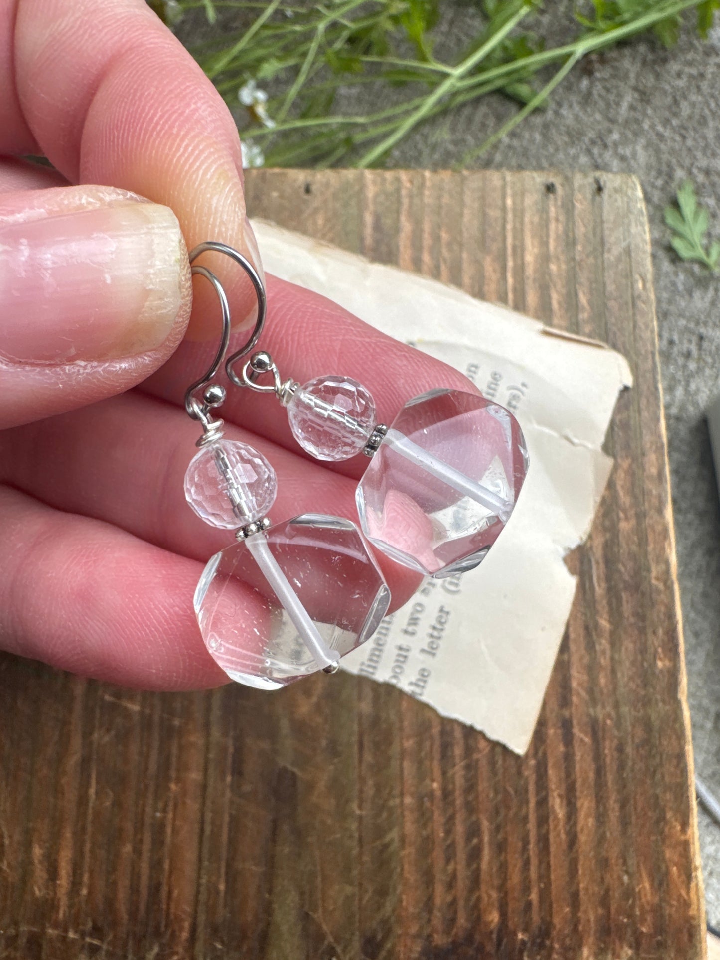Clear quartz stone, silver metal, earrings