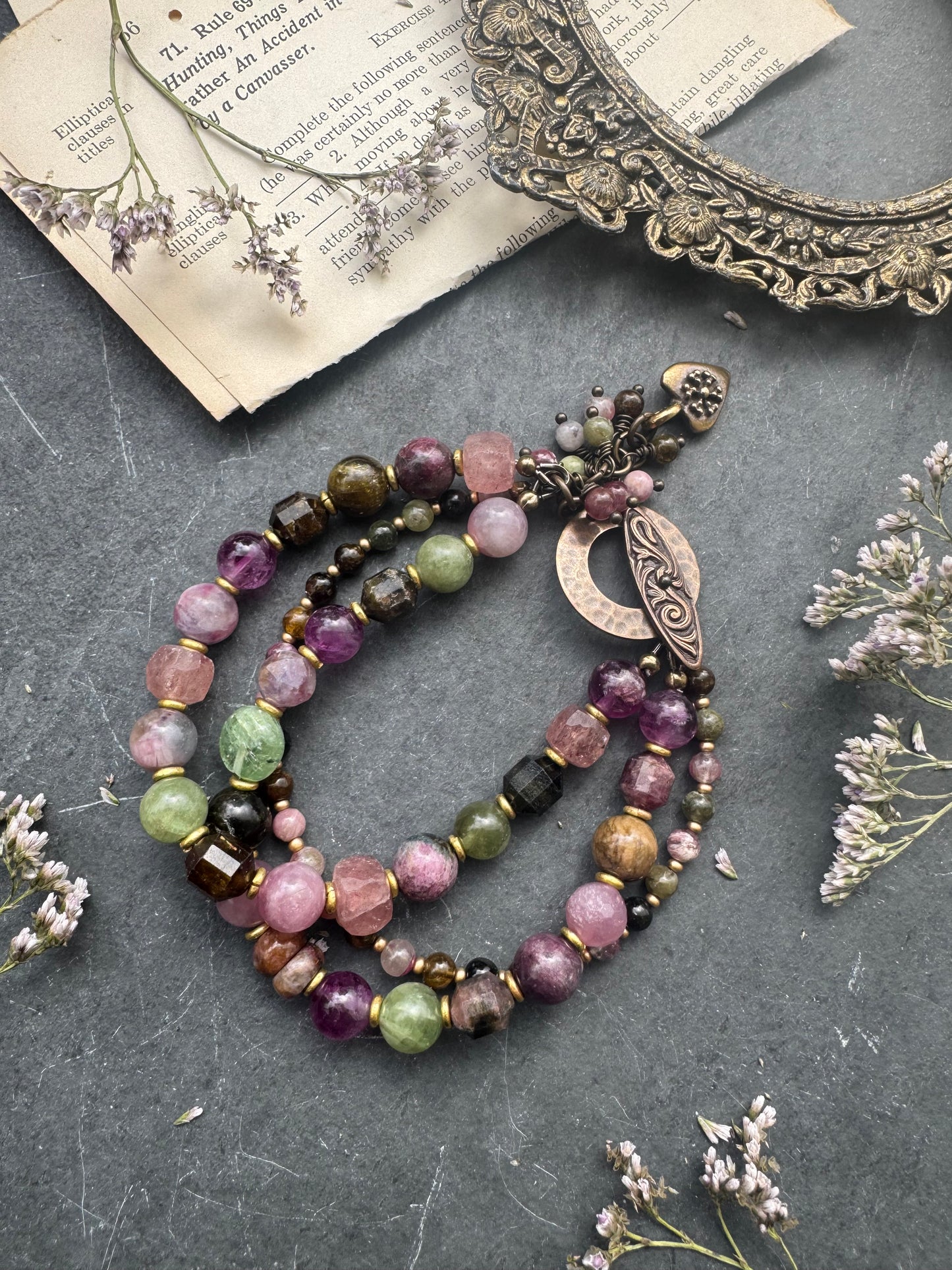 KIT-Spring Vibe. Watermelon tourmaline, purple fluorite, green stone, quartz, brass metal, bracelet