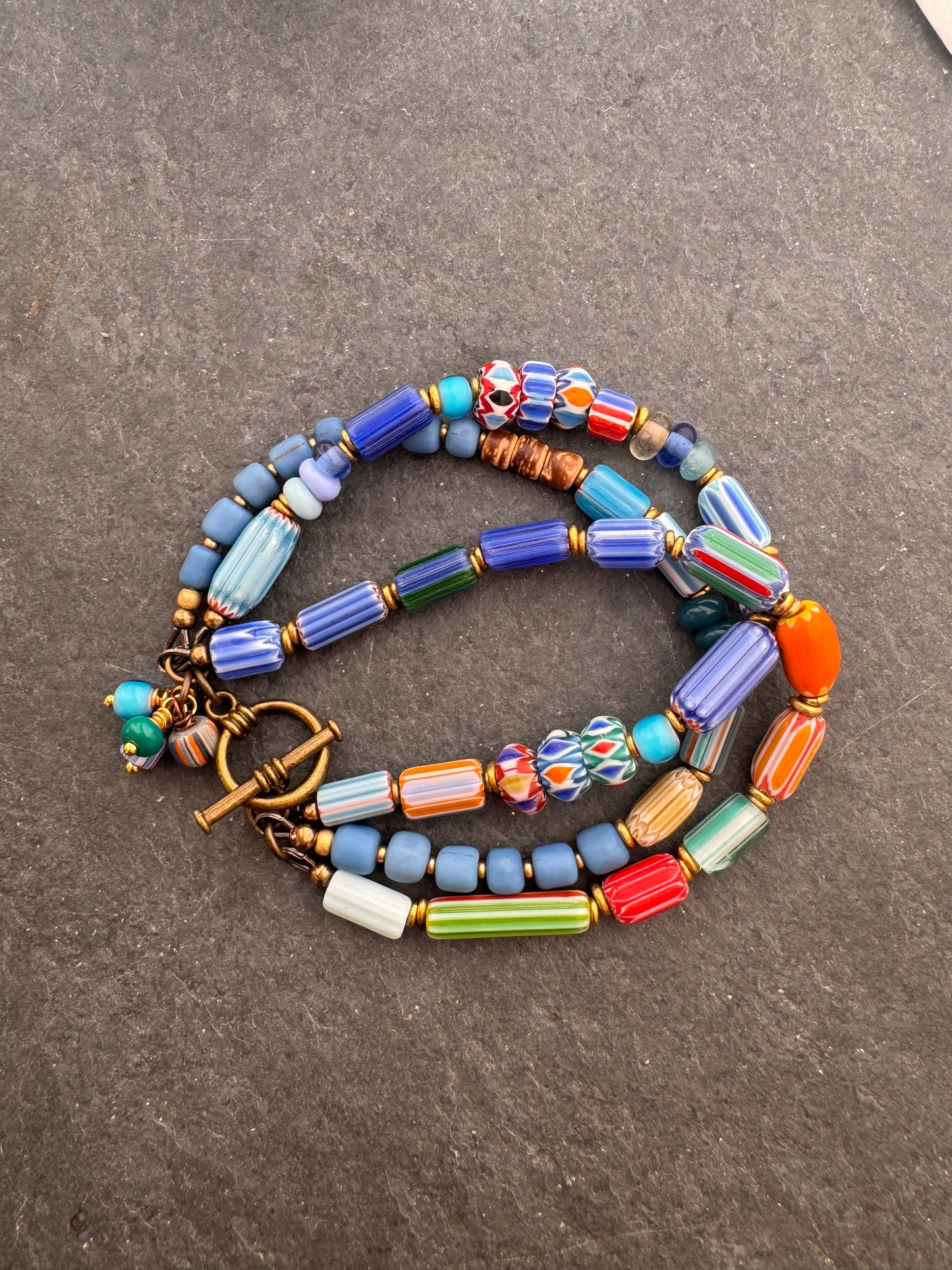 Mixed glass and brass metal, bracelet