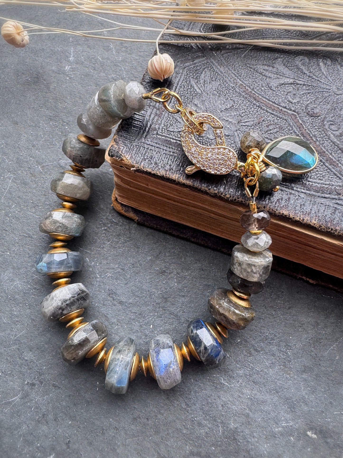 Labradorite faceted stone, rhinestone, bracelet.