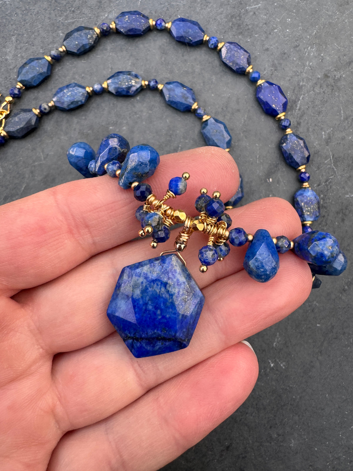 Lapis lazuli stone, pearl, gold metal, necklace
