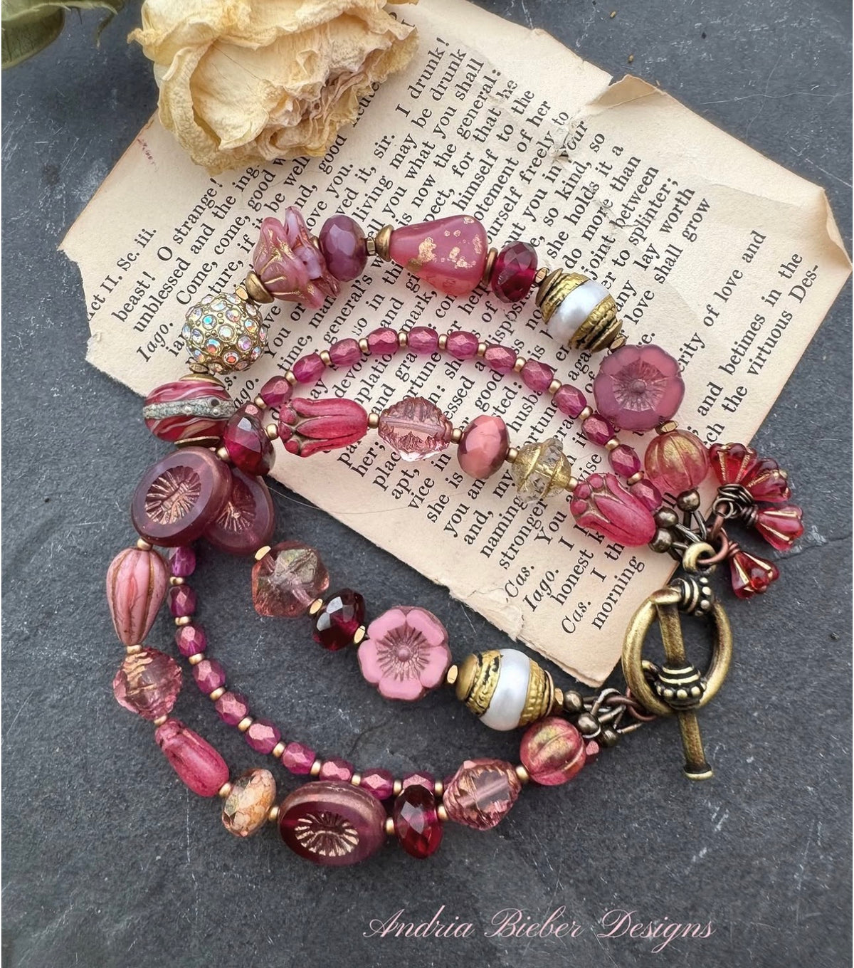 Handmade lampwork glass, Czech glass, pearl, brass metal, bracelet, jewelry