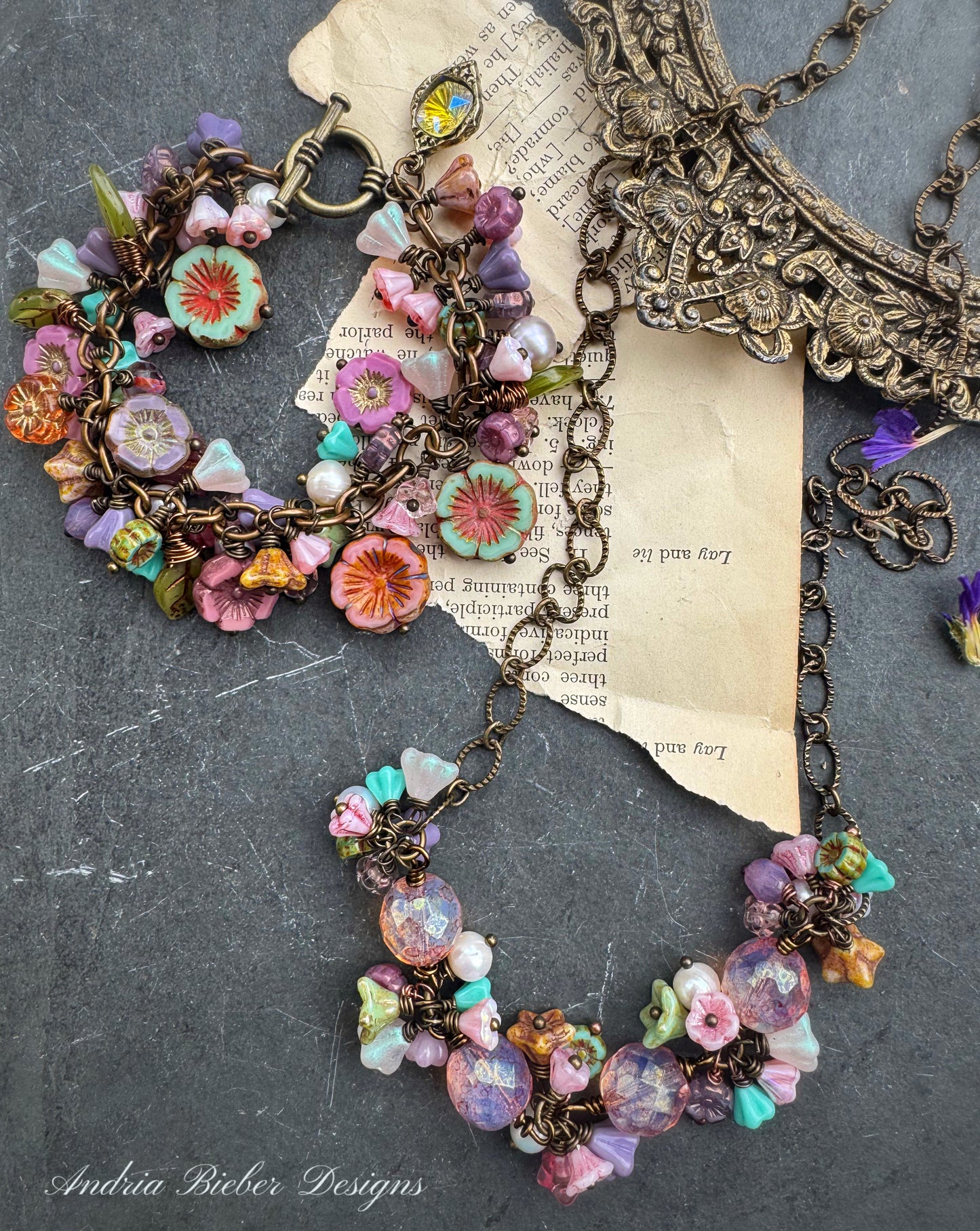 Mixed color flower bracelet. Pearls, Czech glass, bronze metal bracelet.