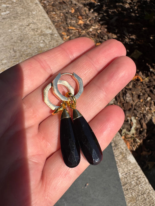 Black Onyx Stone, gold metal, drop earrings