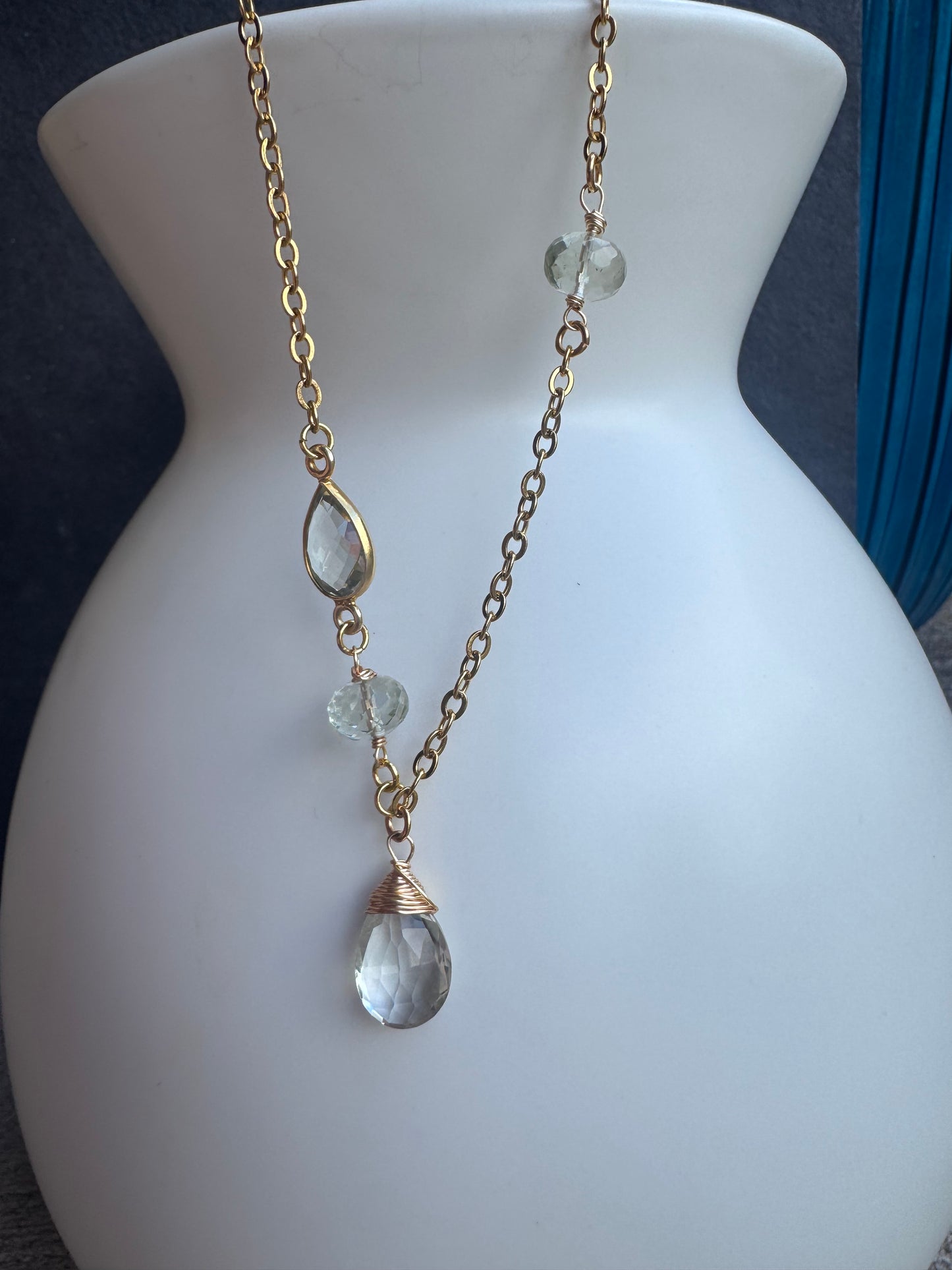 Green amethyst gemstone, vermeil and 14 k gold metal chain, necklace