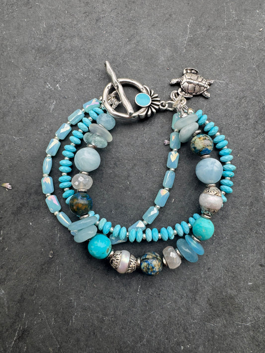 Turquoise, aquamarine, moonstone, pearl, glass, silver metal, bracelet.