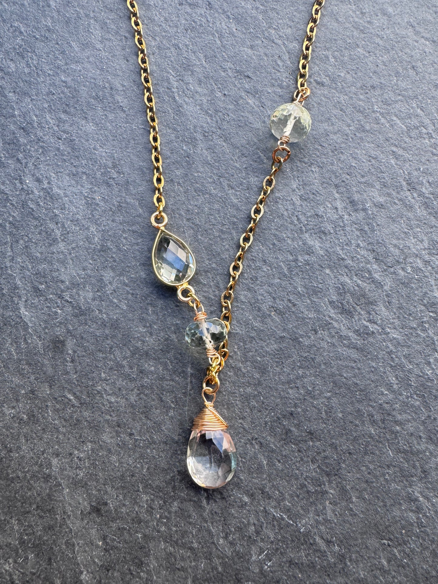 Green amethyst gemstone, vermeil and 14 k gold metal chain, necklace