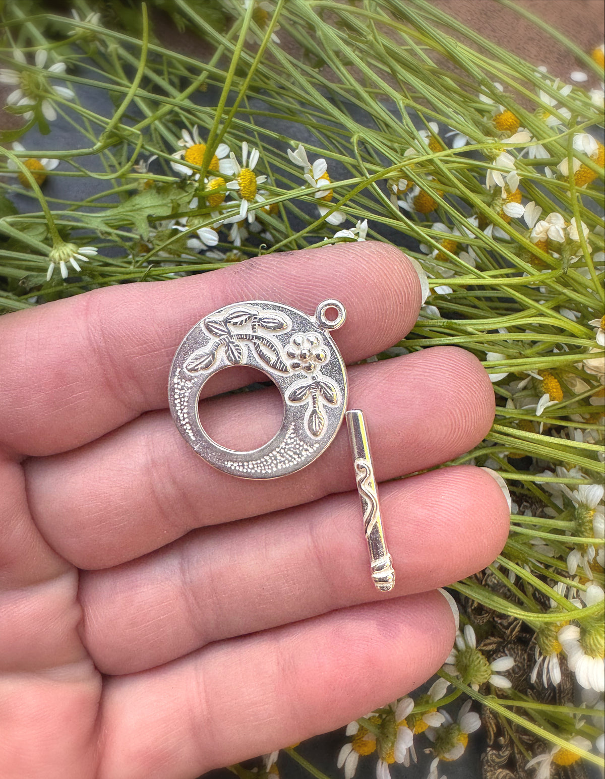 Flower Round Toggle Clasp