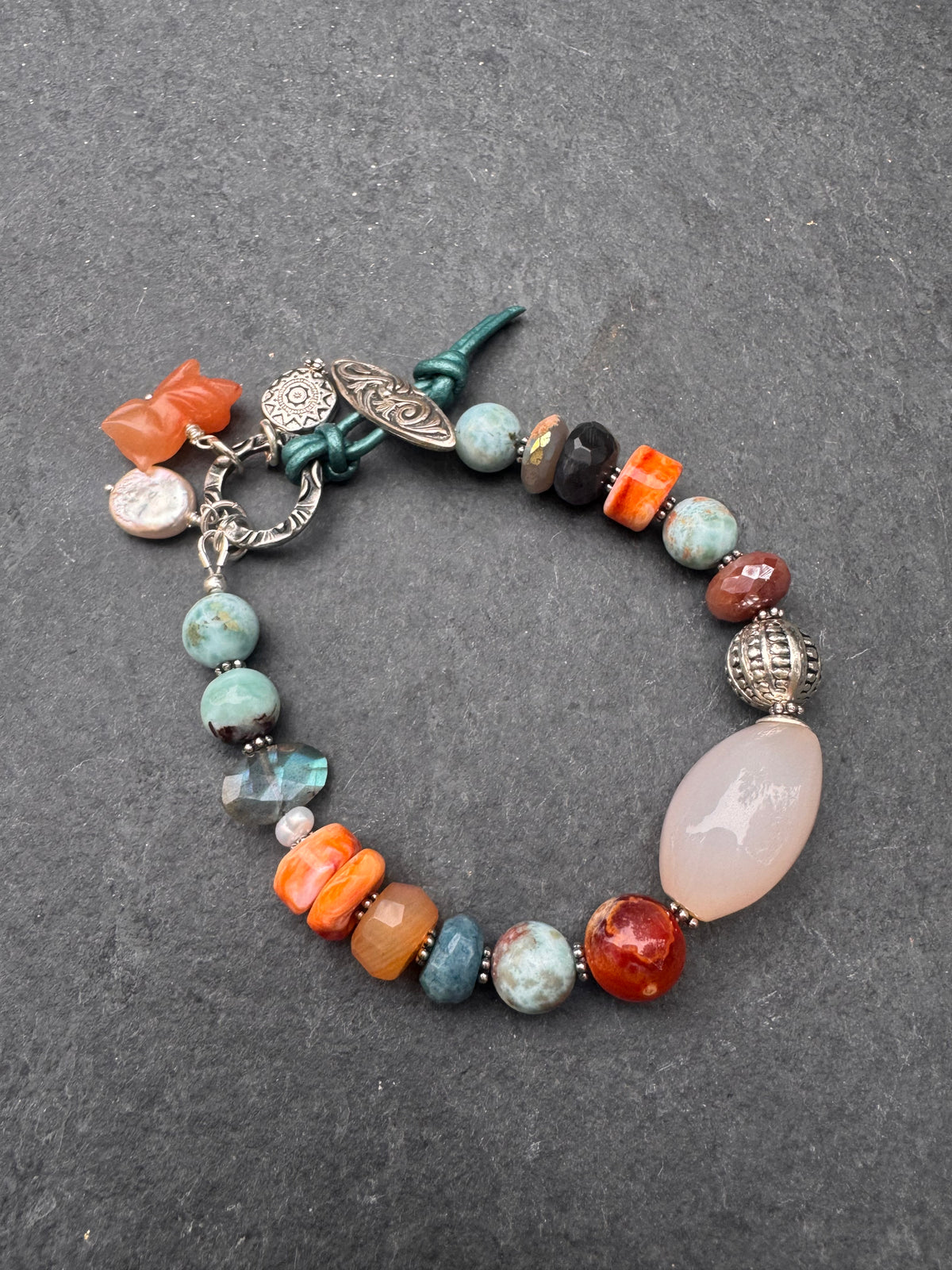 Larimar, spiny oyster, carnelian agate, labradorite, silver metal, bracelet
