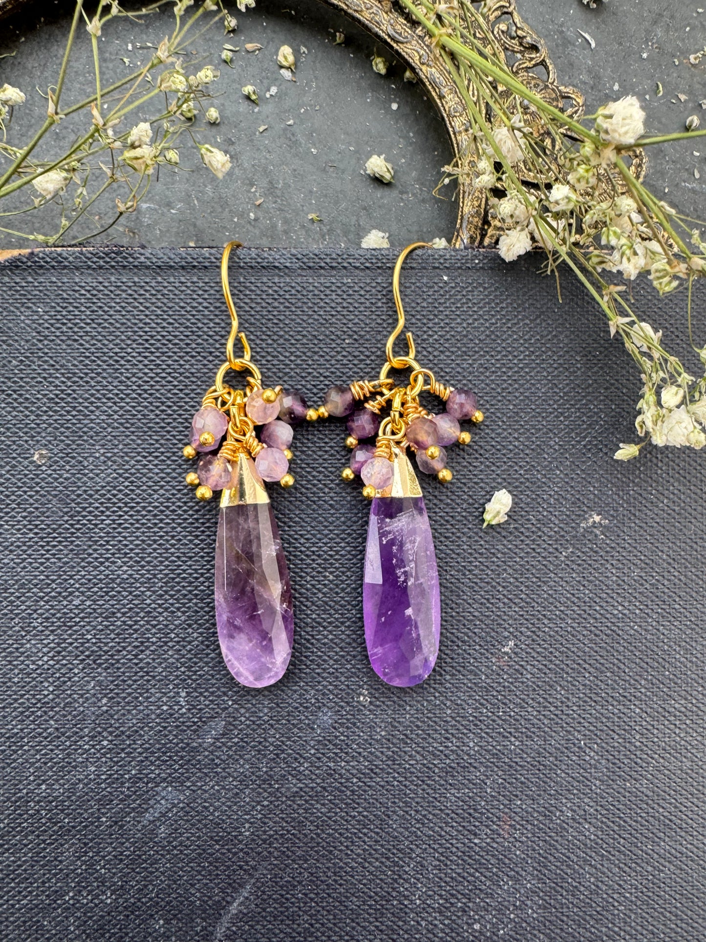Amethyst stone, teardrop, gold metal, earrings