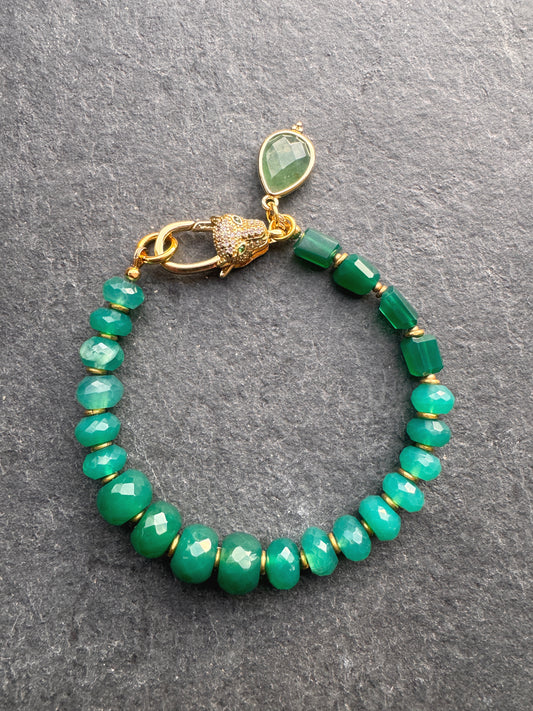 Green Onyx, jaguar gold rhinestone clasp.