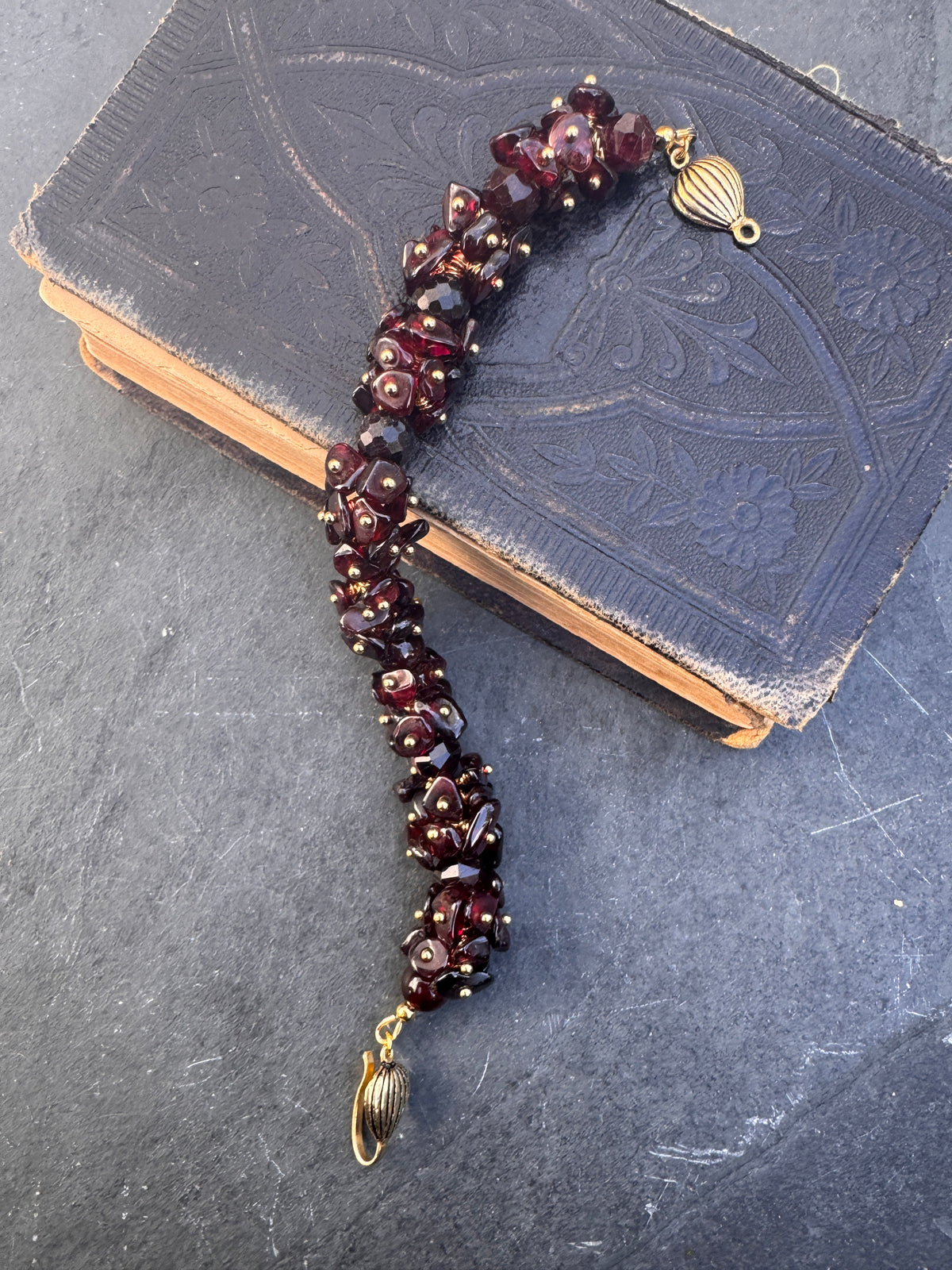 Garnet wire wrapped chip stone, vermeil gold, bracelet