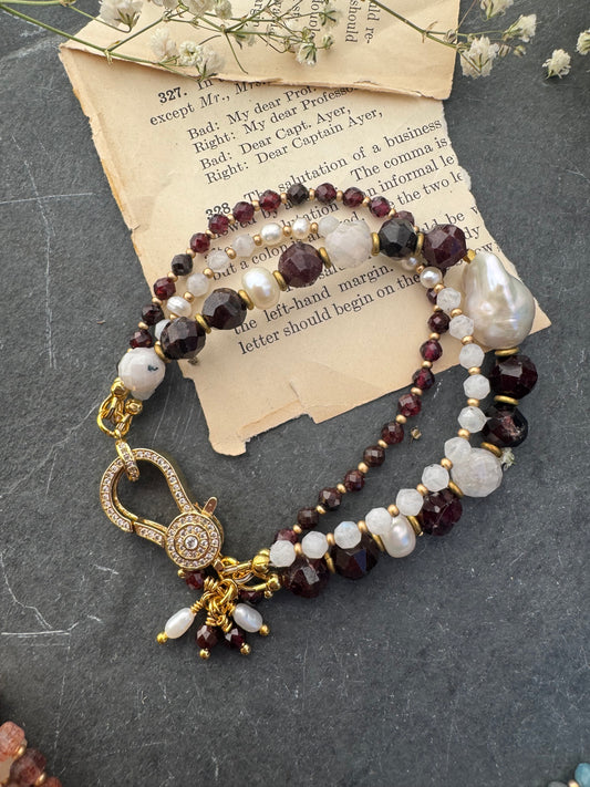 Baroque pearl, pearls, gold metal, garnet, moonstone, rhinestone,bracelet
