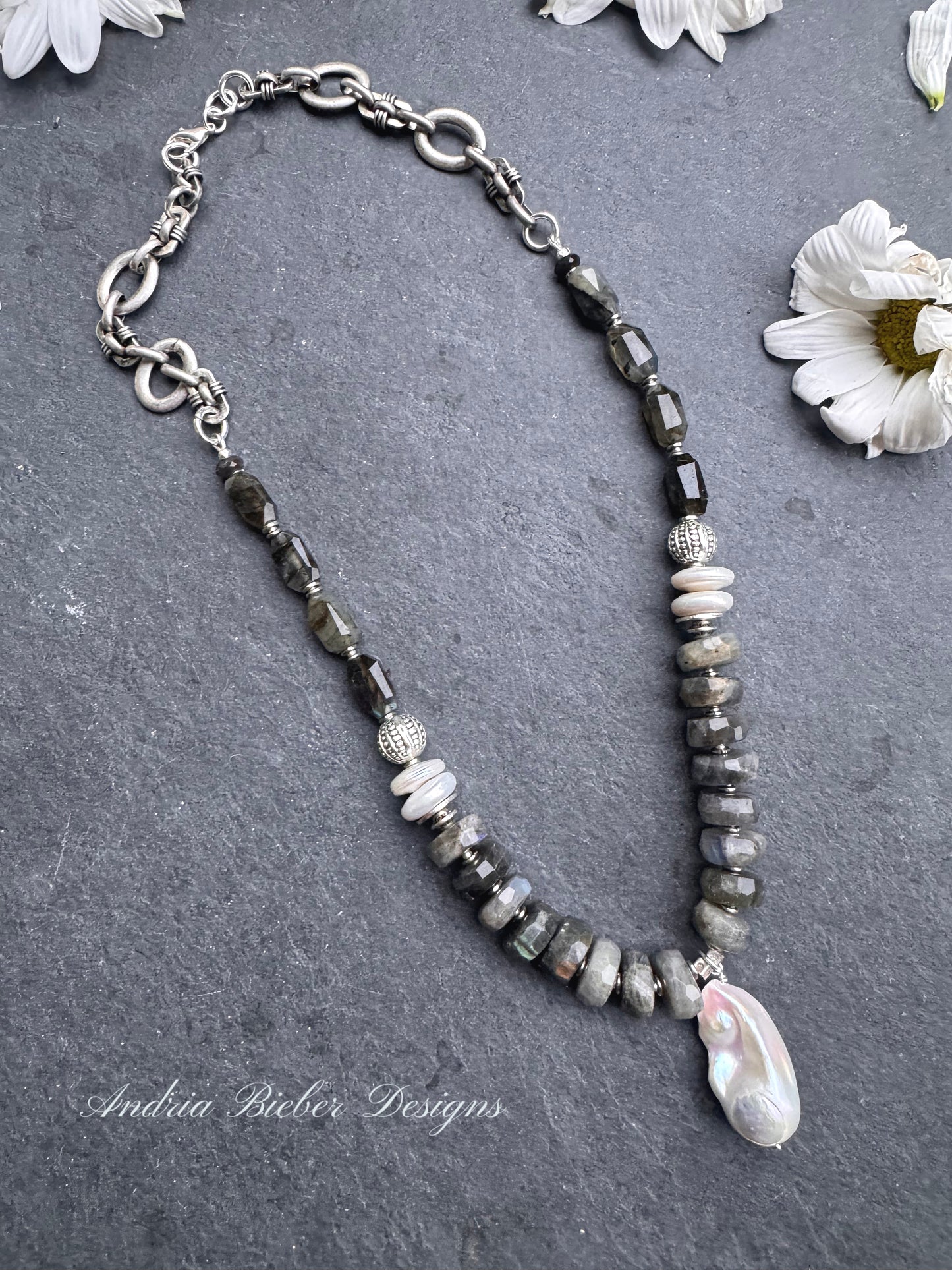 Labradorite, baroque pearl, pewter, silver metal, necklace.