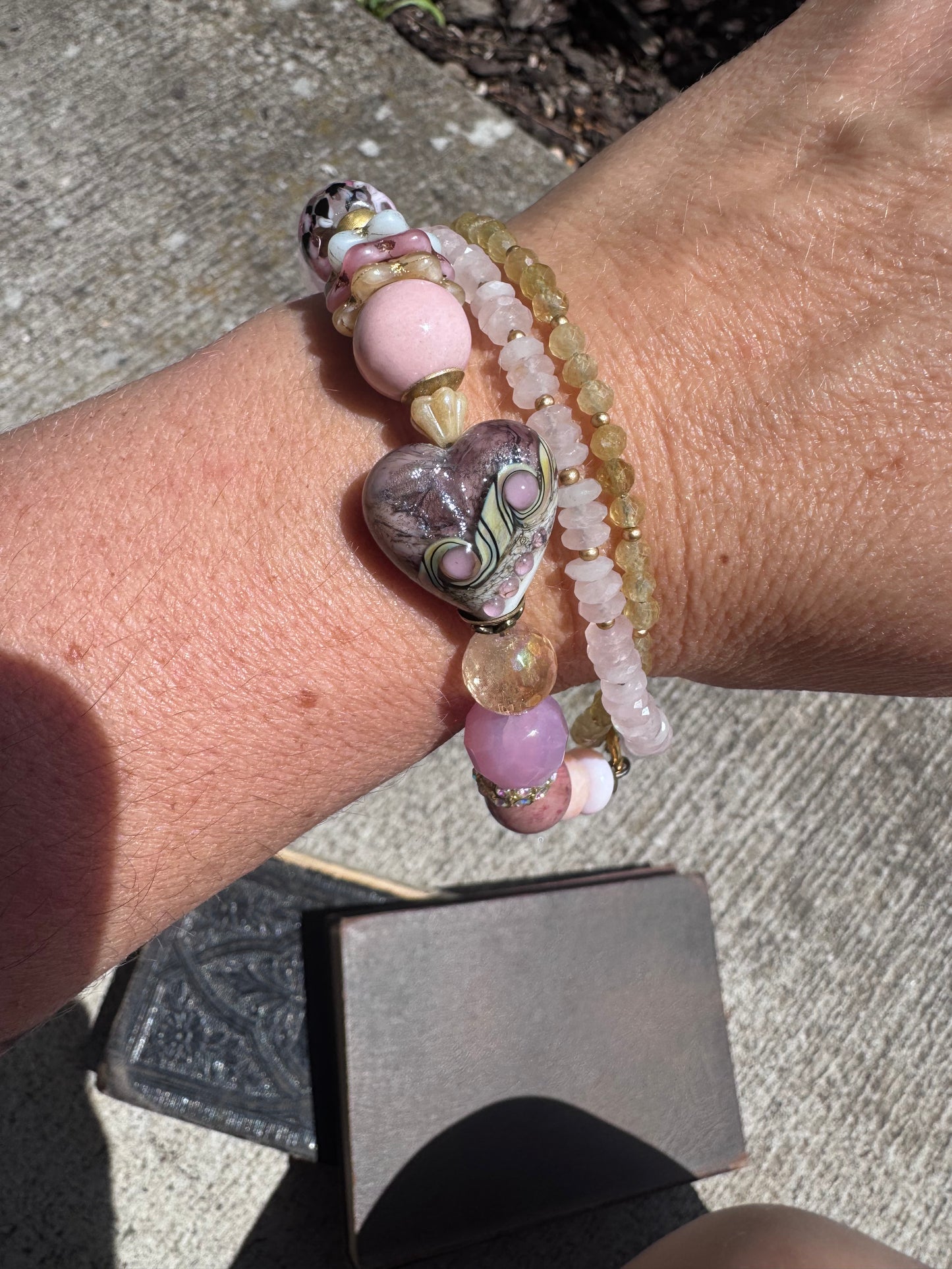 Pink love. lampwork glass, rose quartz, citrine, ceramic, moonstone, pink opal, rhinestone and Czech glass bracelet.