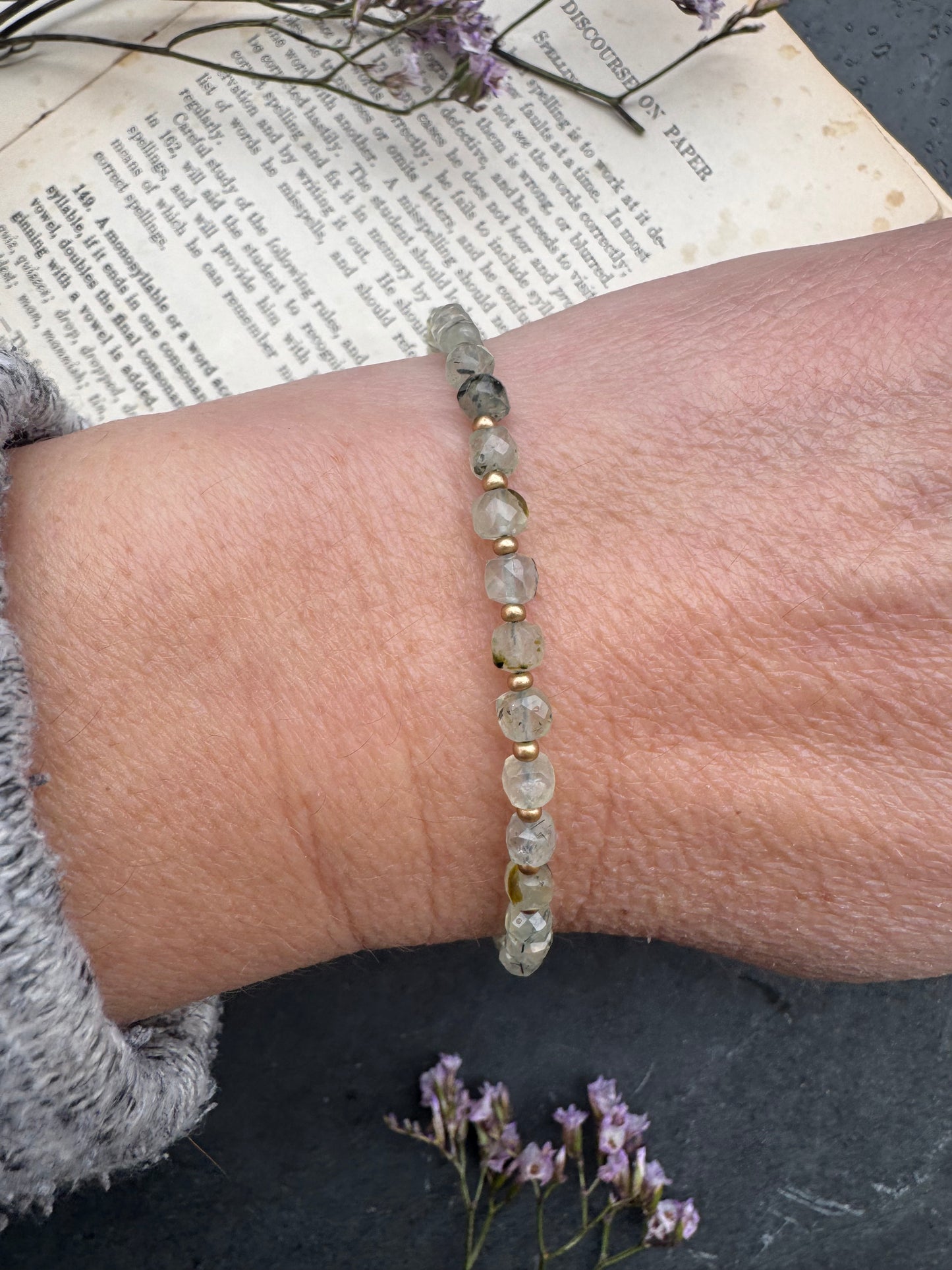 Labradorite faceted round stone, gold metal, bracelet