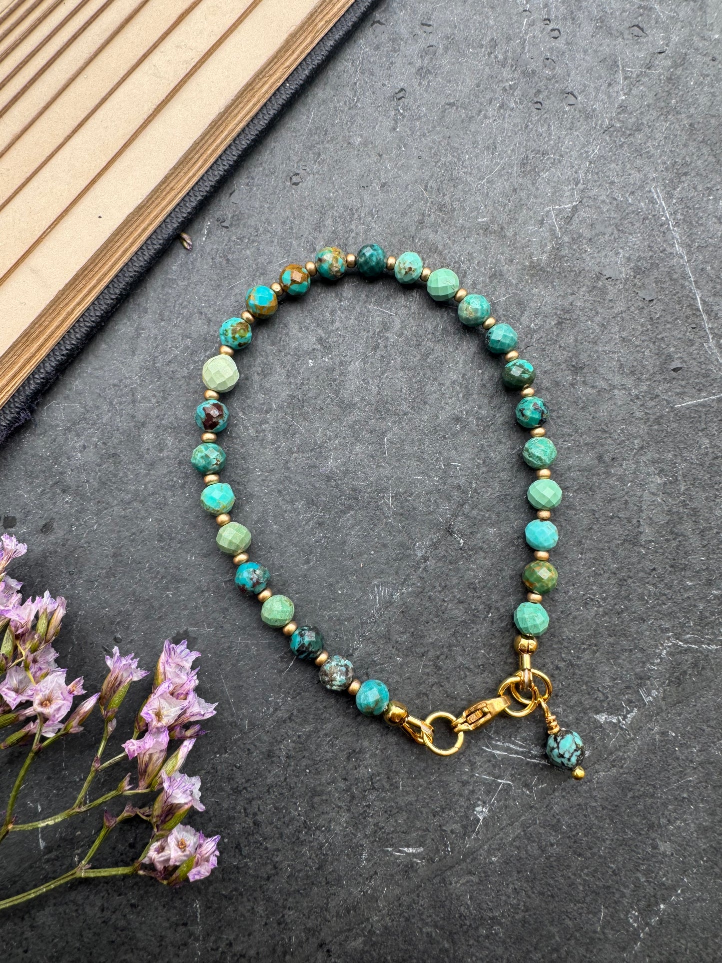 Hubei Turquoise faceted round stone, gold metal, bracelet