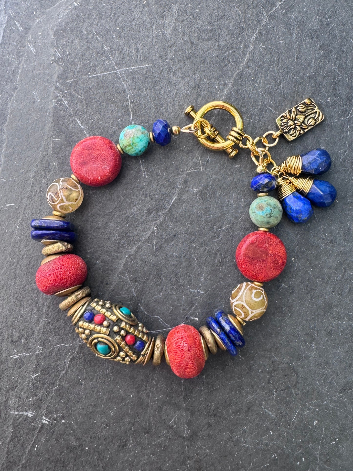 Nepal beads, coral, agate, turquoise, lapis lazuli, bracelet.