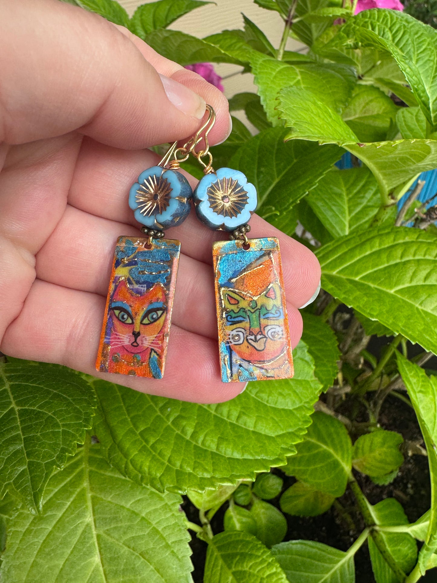 Cat earrings. Enamel charms, Czech glass flowers, gold metal, earrings