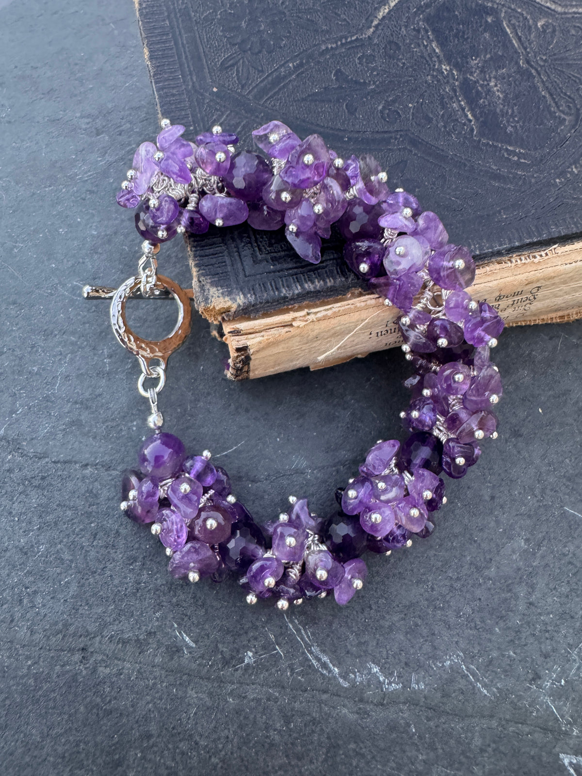 Amethyst chip stone, wire wrapped, silver metal, bracelet