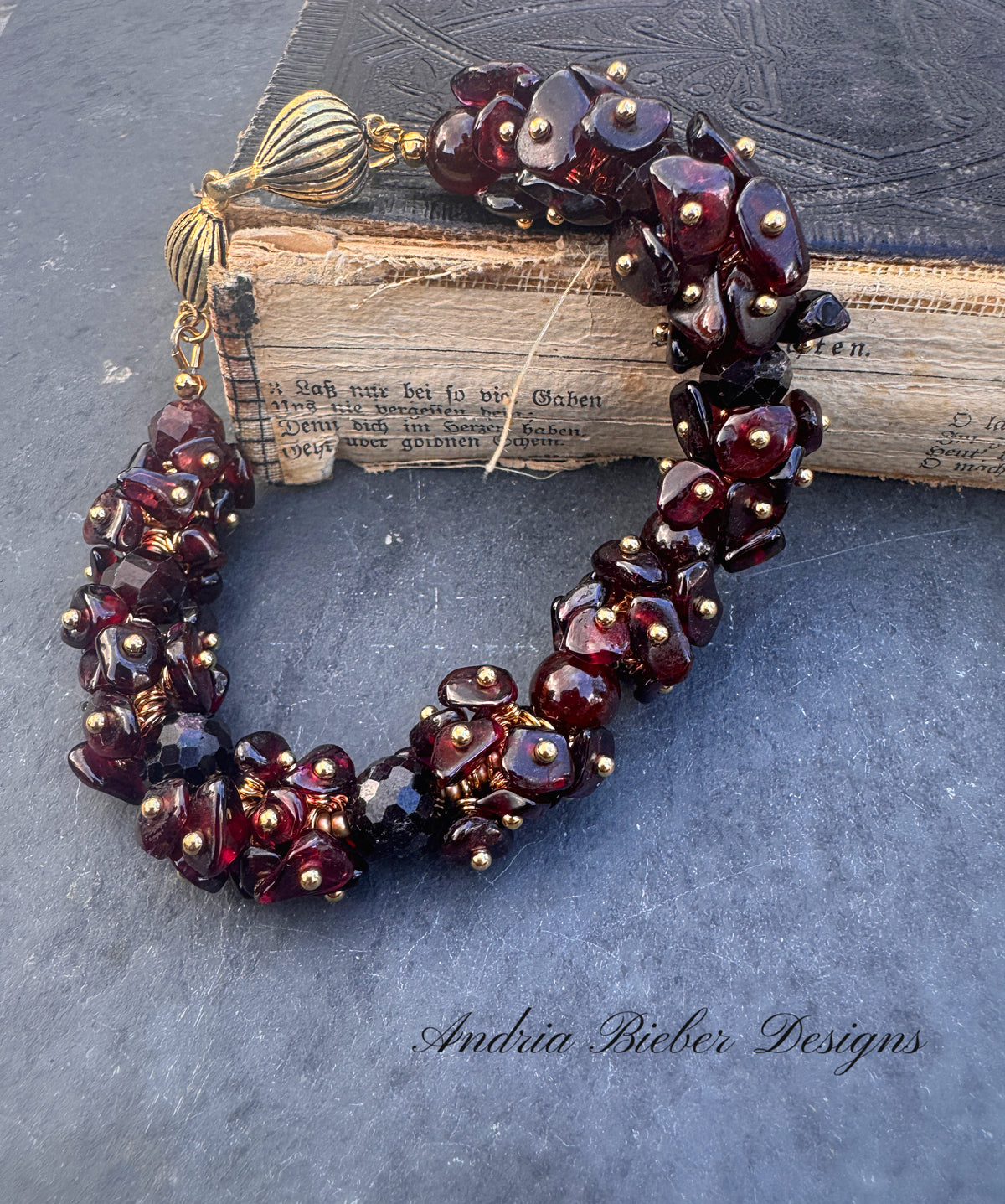 KIT- elegant chip. Garnet, stone metal choice, bracelet