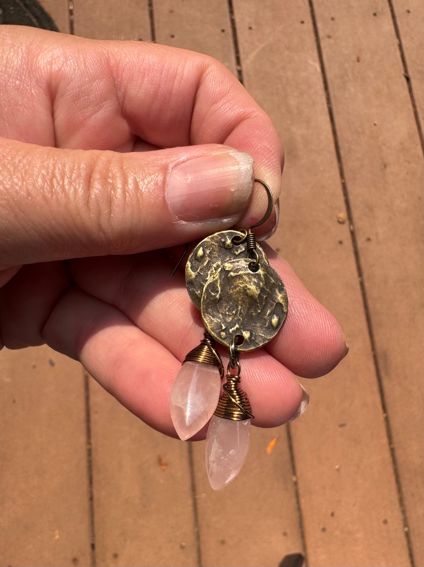 Rose quartz, brass metal, earrings
