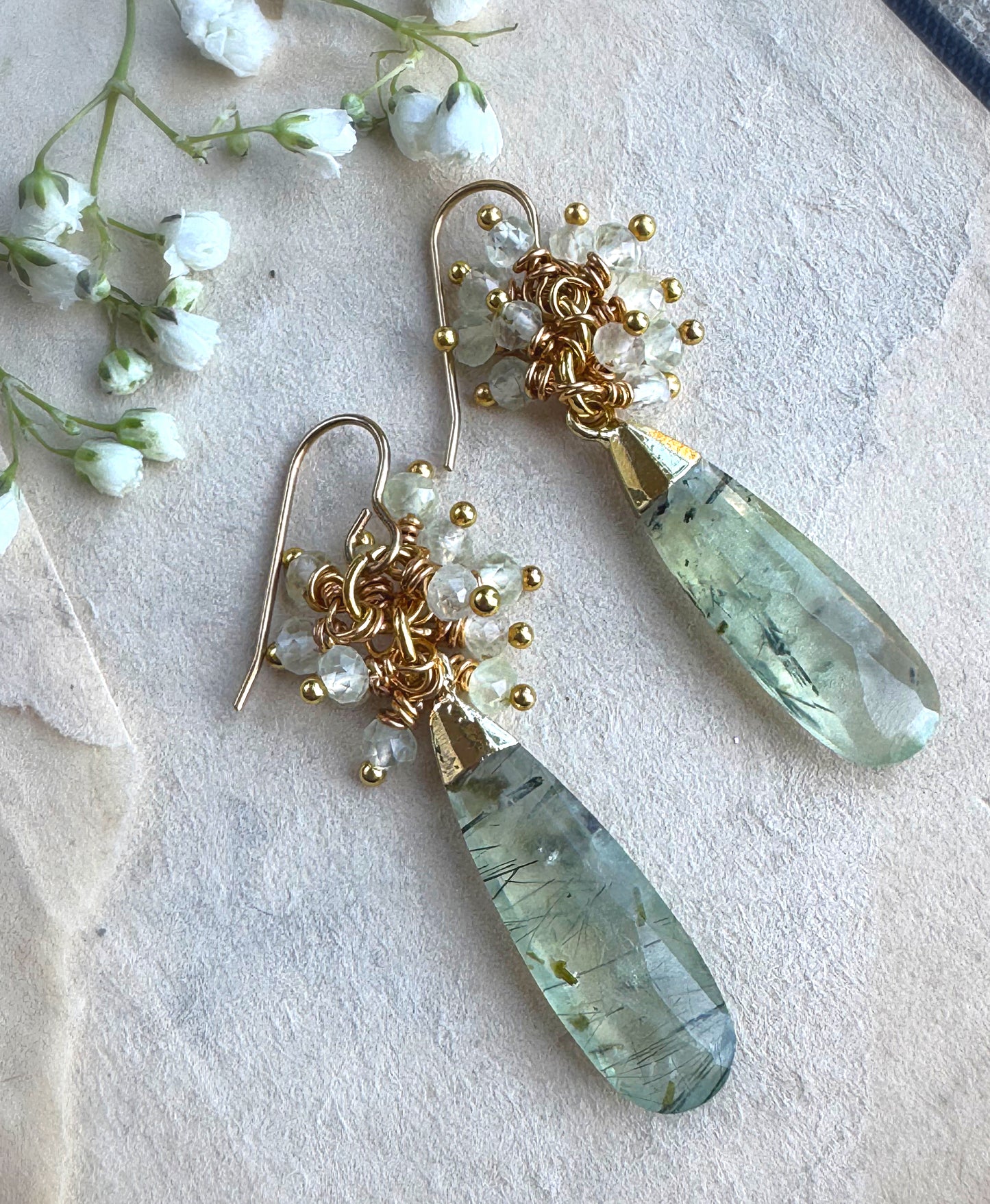 Peridot stone, gold metal, earrings