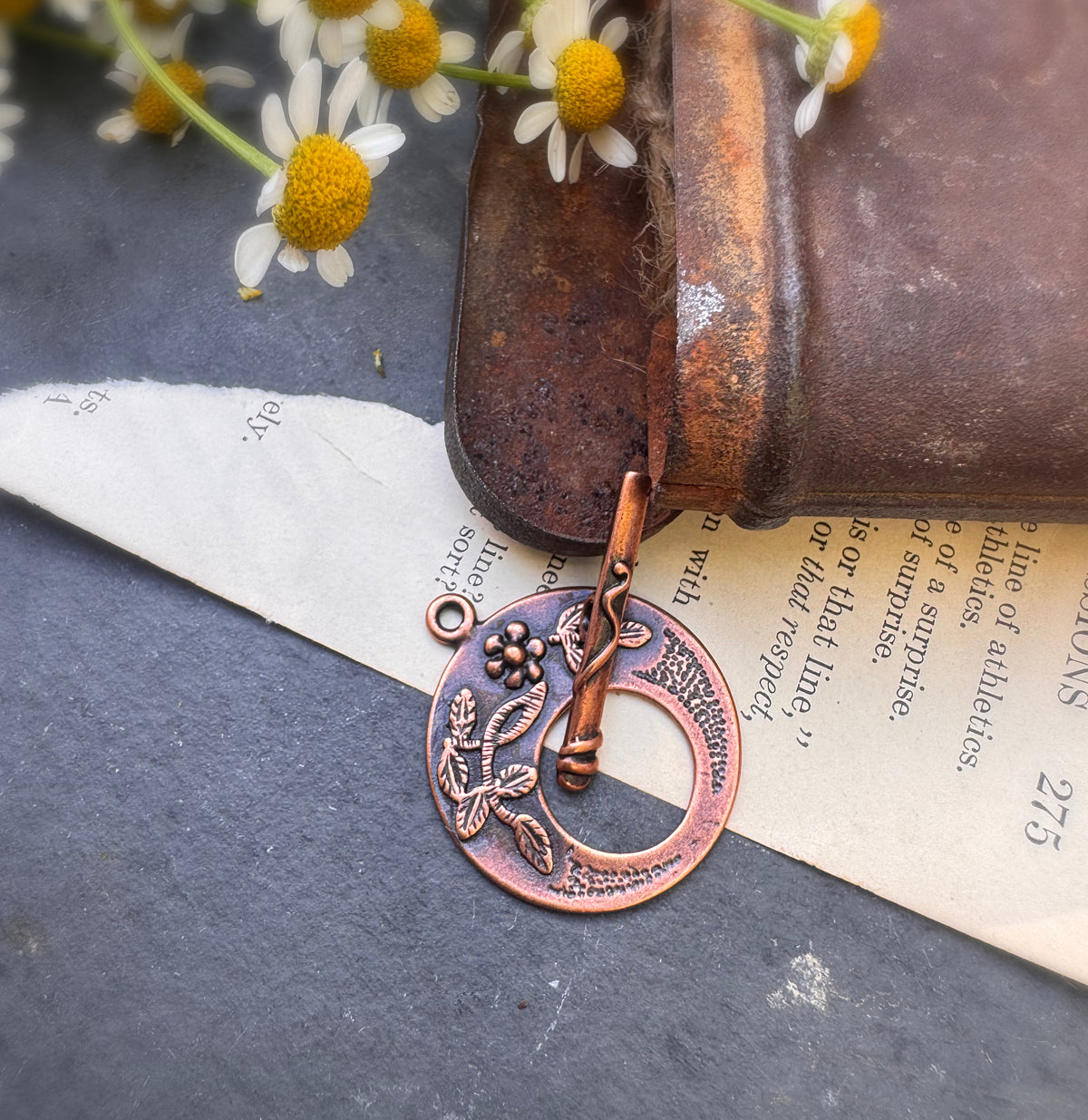 Flower Round Toggle Clasp