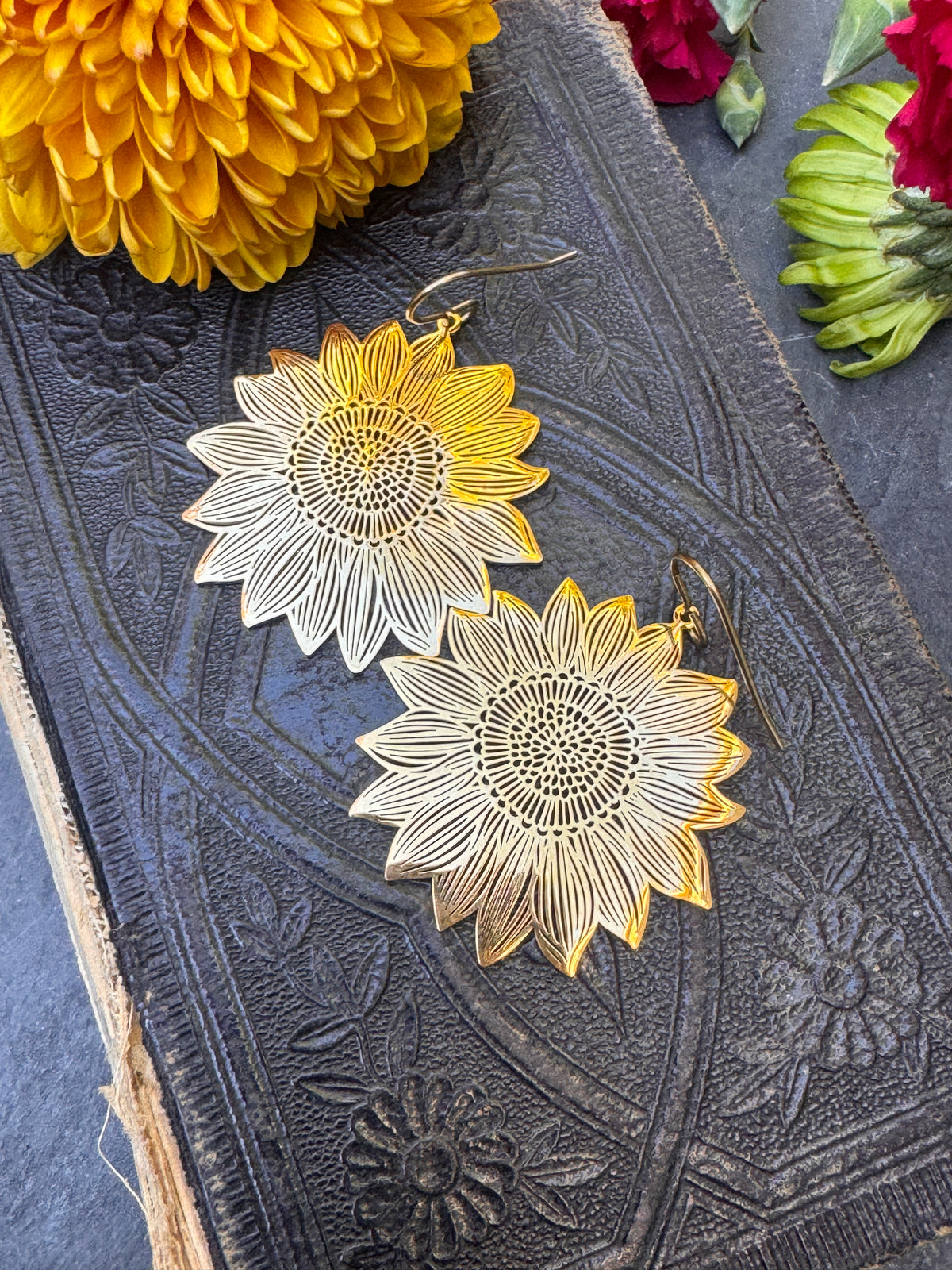 Sunflower, gold metal, earrings