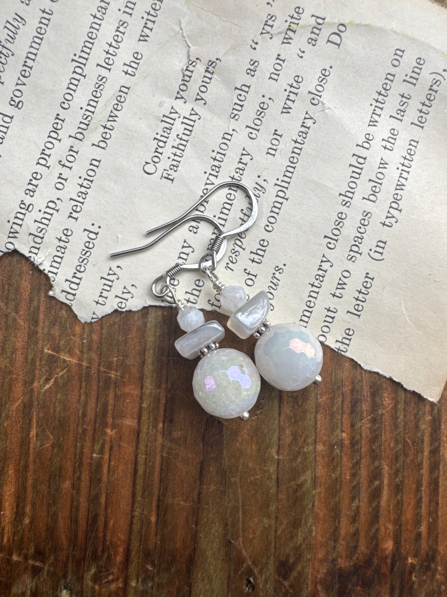 Moonstone, silver metal, earrings
