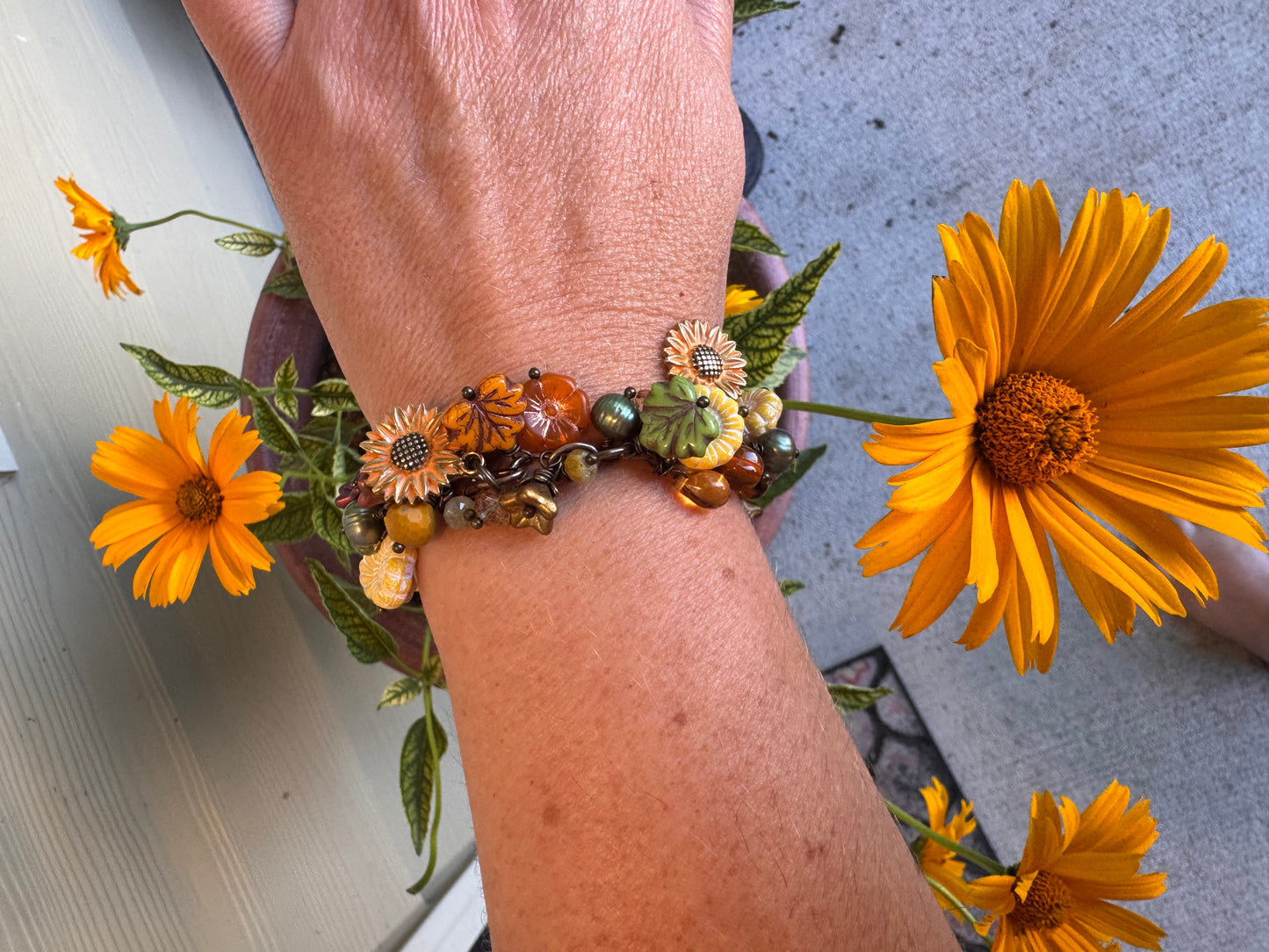 Sunflower and Autumn. Mixed stone, Czech glass, charms,  bracelet, KIT