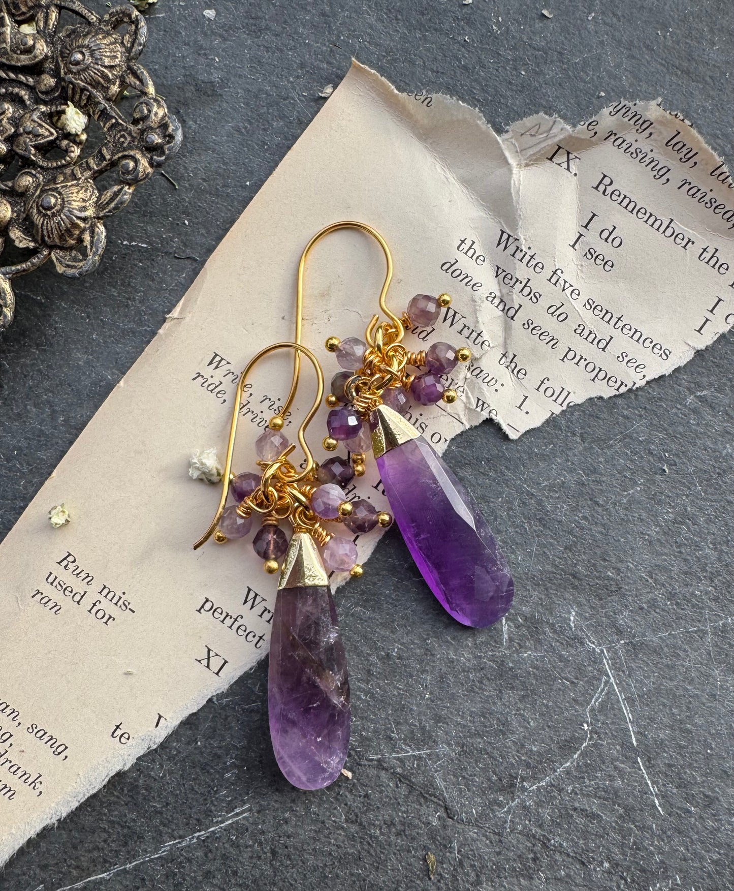 Amethyst stone, teardrop, gold metal, earrings