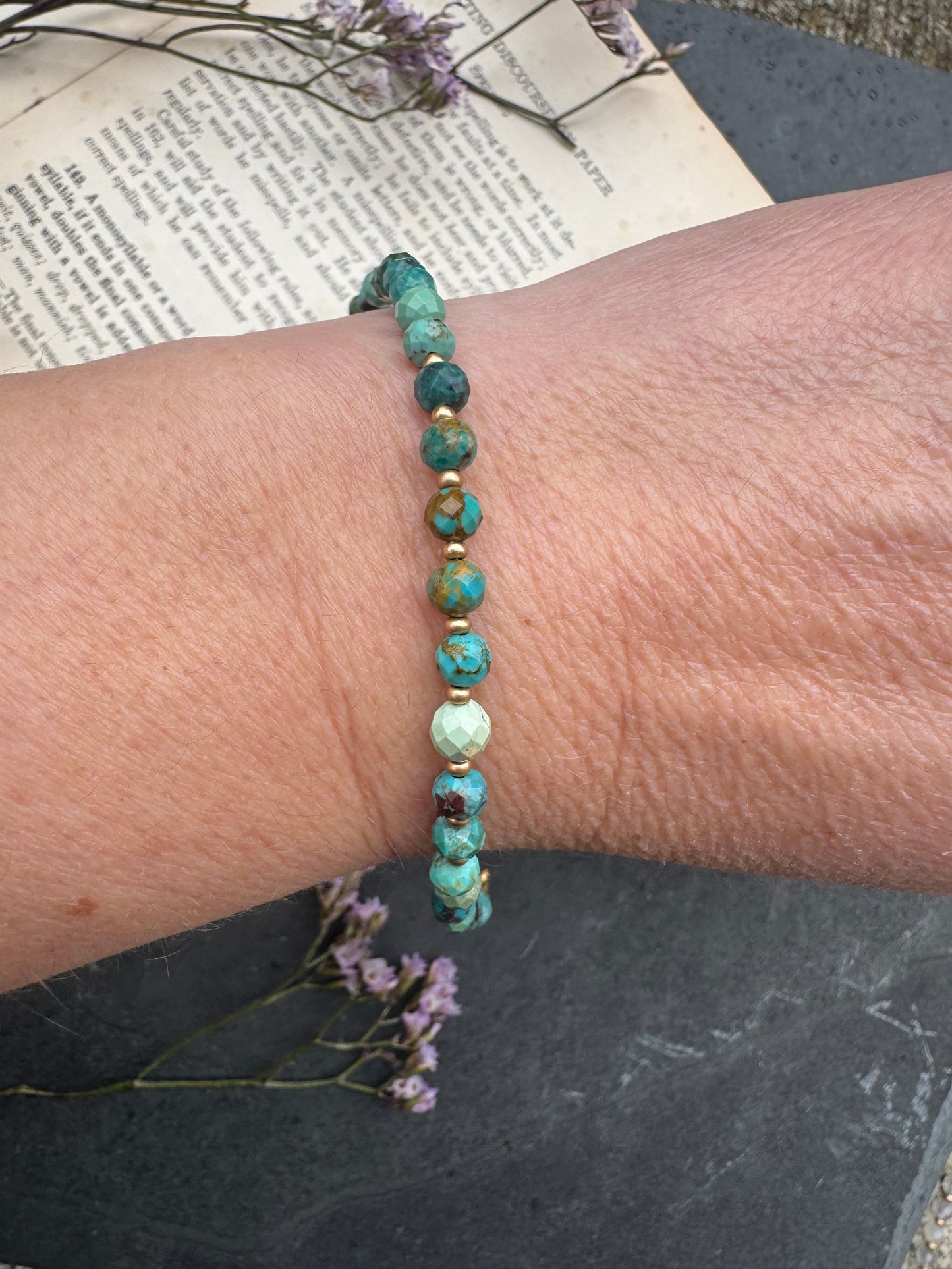 Hubei Turquoise faceted round stone, gold metal, bracelet