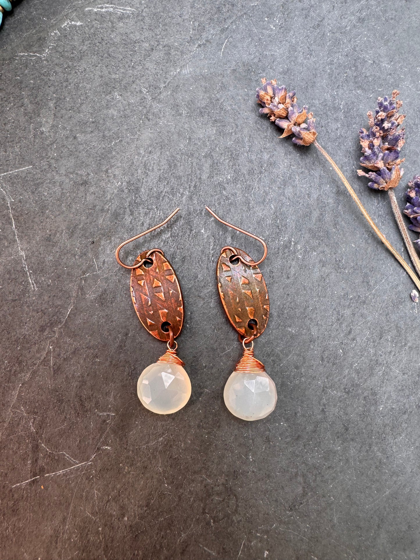 Cream quartz stone, copper metal, earrings
