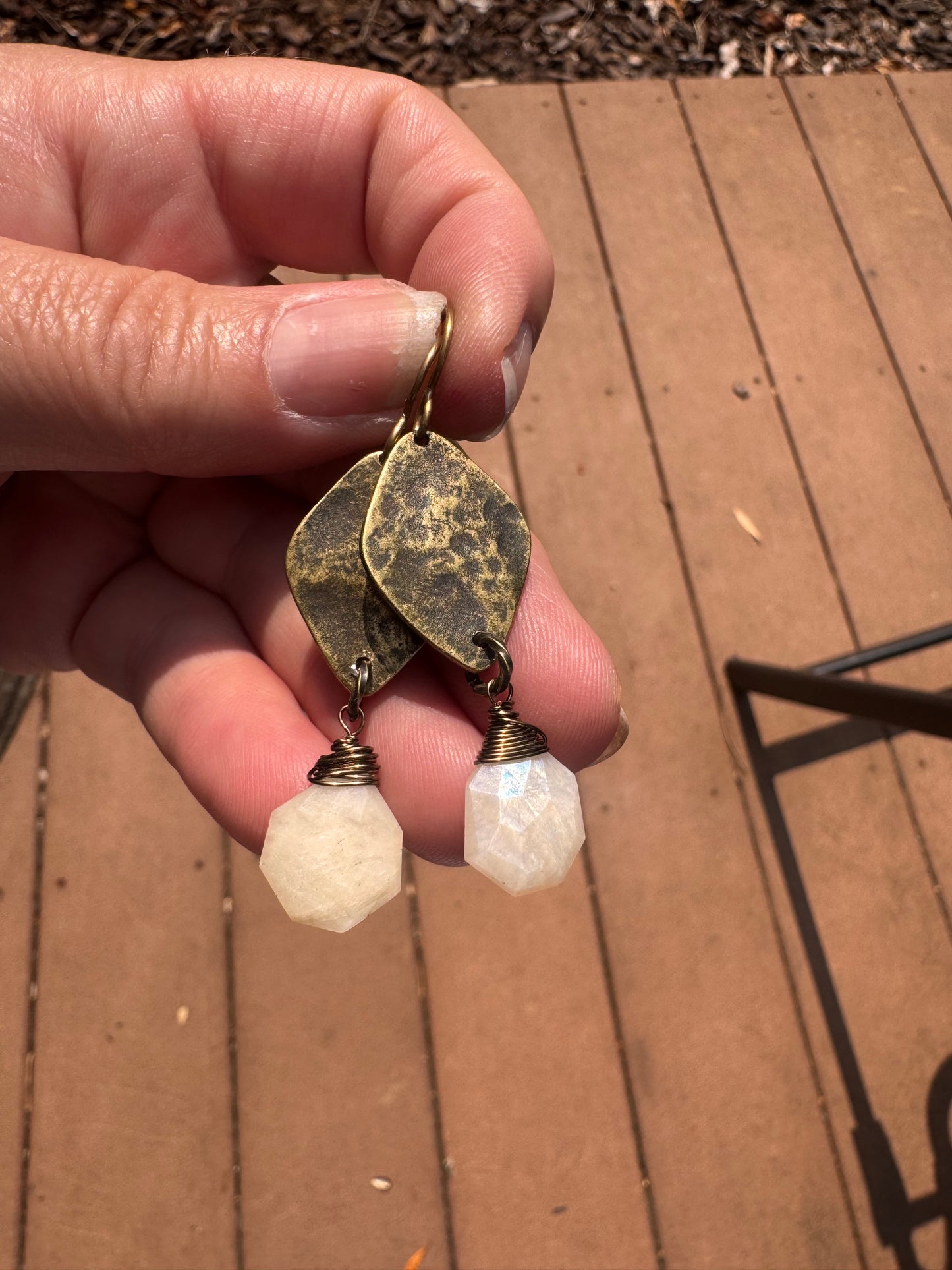 Moonstone, bronze metal, earrings