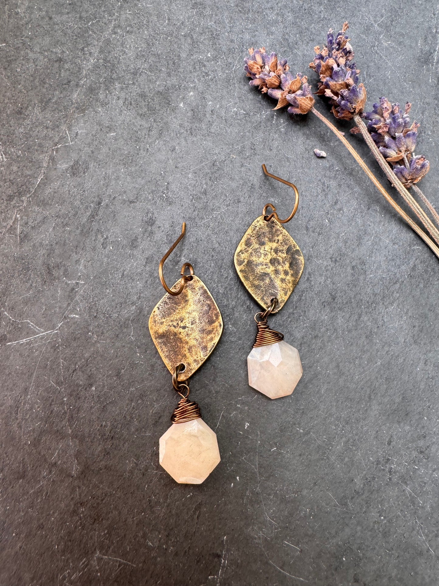 Moonstone, bronze metal, earrings