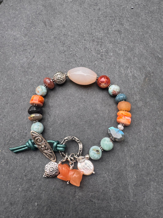 Larimar, spiny oyster, carnelian agate, labradorite, silver metal, bracelet