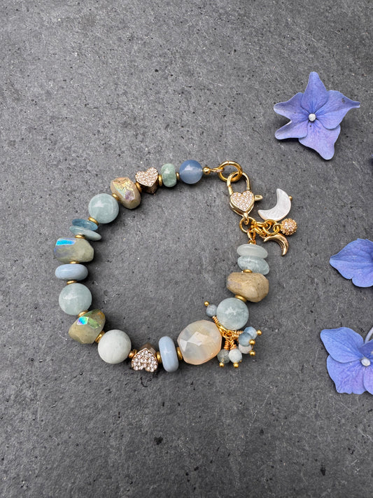 Blue hearts. Aquamarine, blue opal, AB faceted chalcedony, rhinestone, bracelet