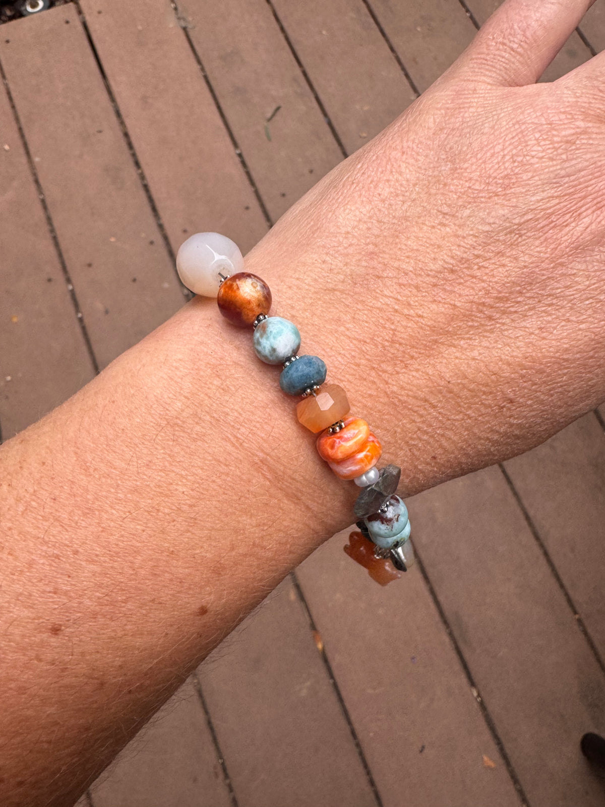 Larimar, spiny oyster, carnelian agate, labradorite, silver metal, bracelet