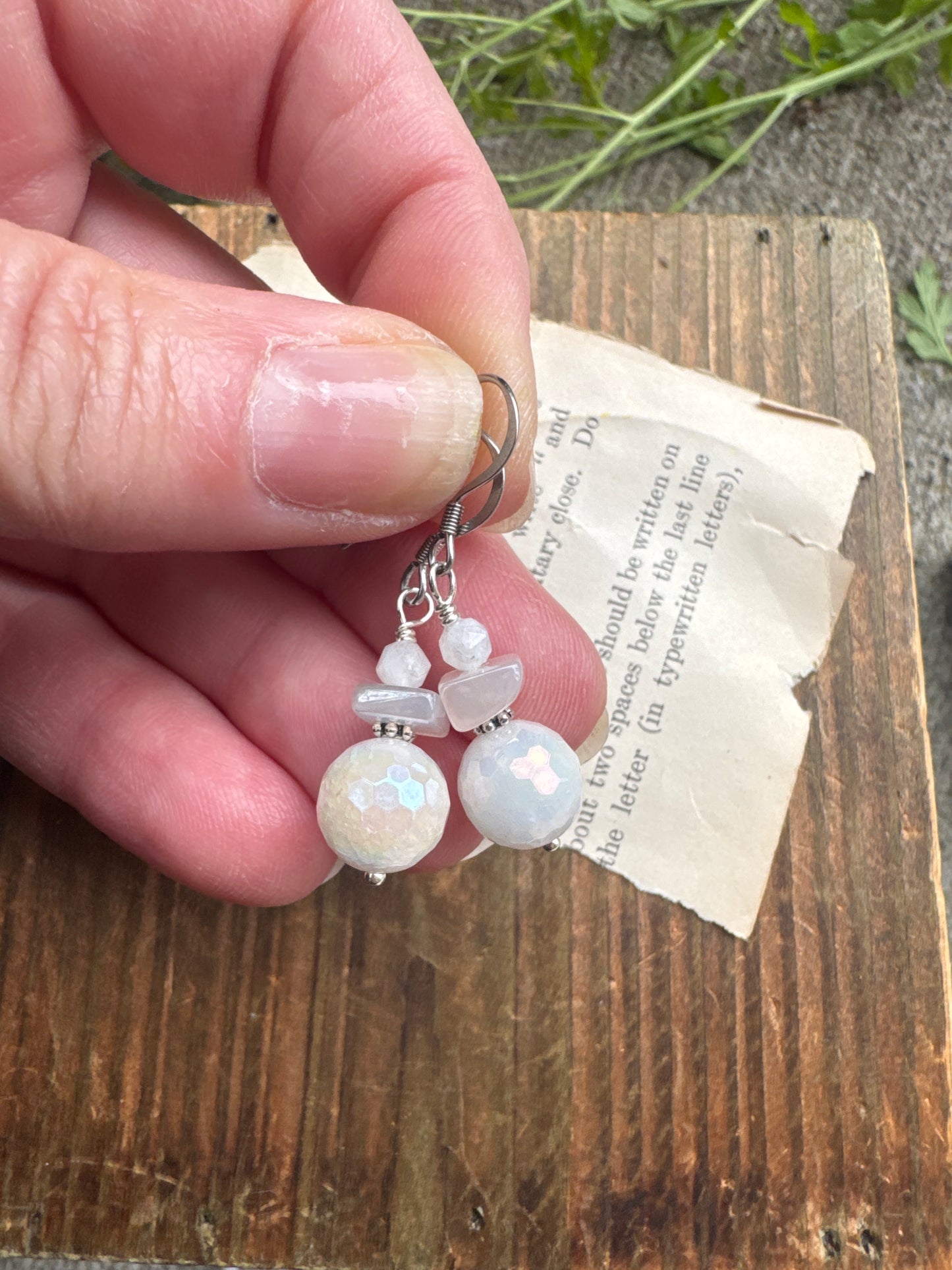 Moonstone, silver metal, earrings