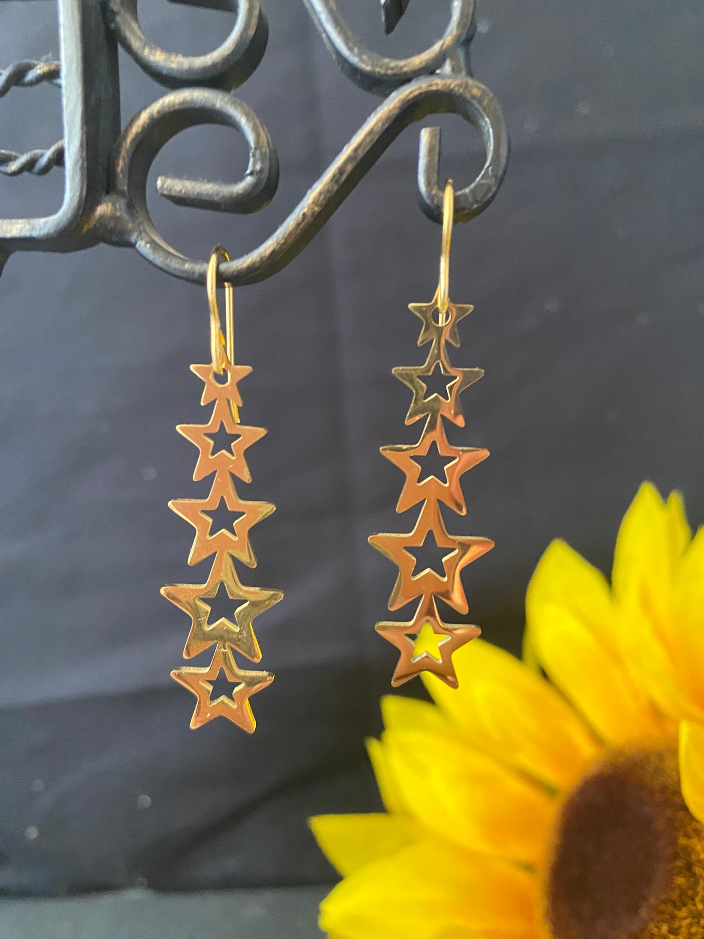 Stars, gold metal charms earrings