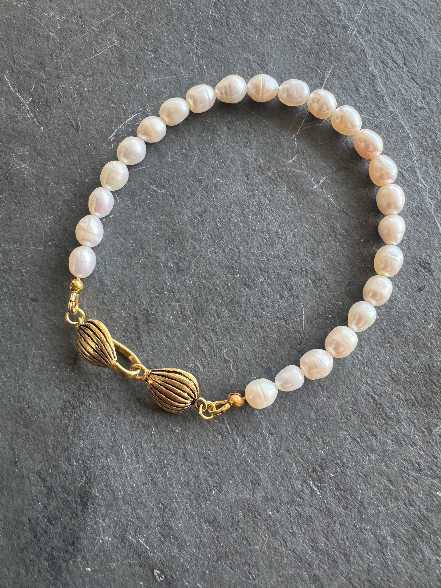 Gold Vermeil onion clasp, Freshwater AAA white Pearls, bracelet