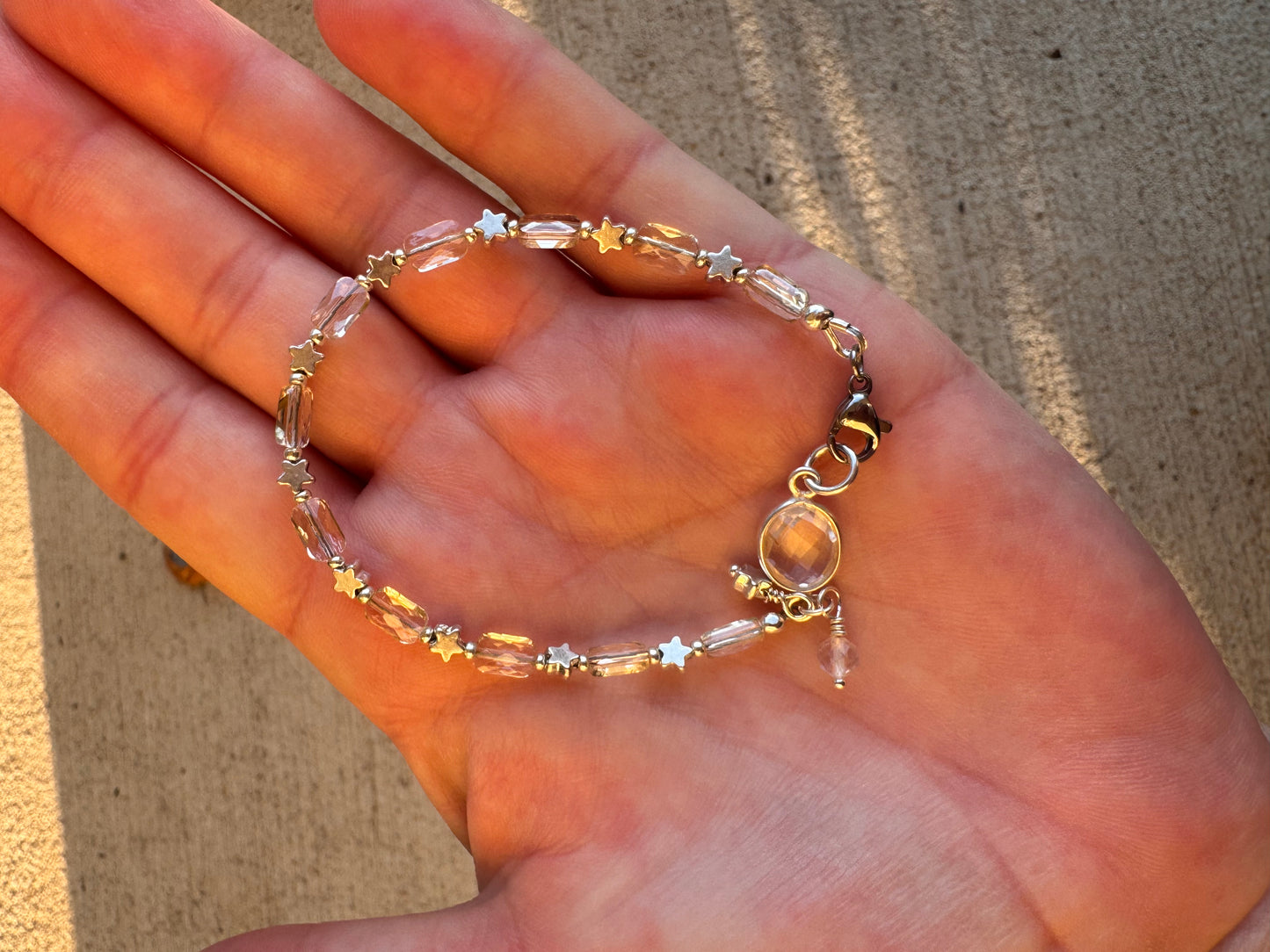 Quartz, crystal glass, silver metal, bracelet