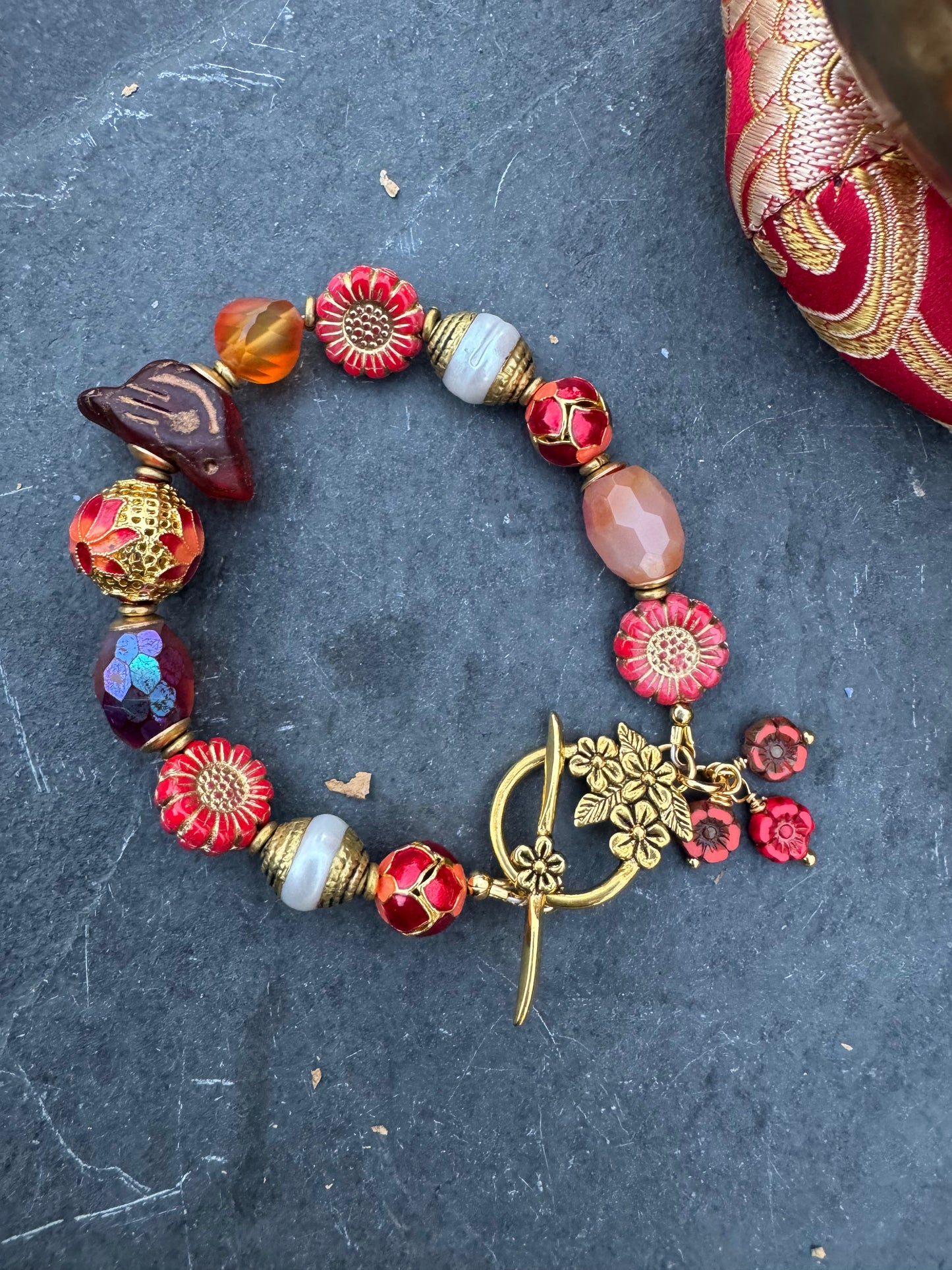 Red Czech glass, pearl, carnelian agate, red coral, gold metal, bracelet