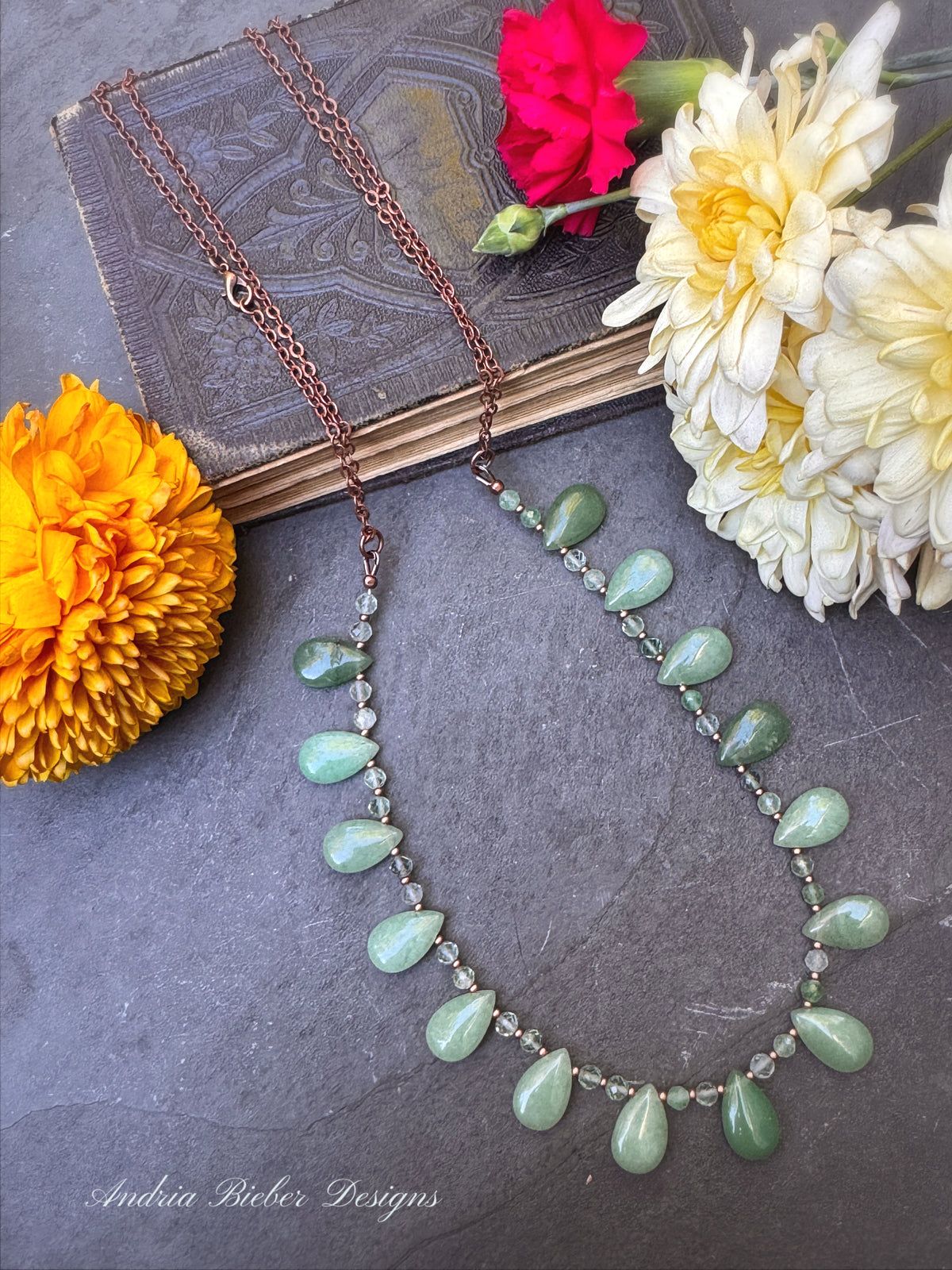 Green aventurine stone and copper metal, necklace