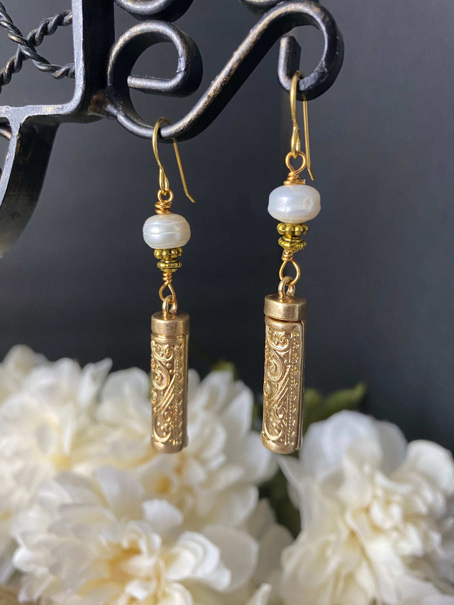 Pearls and gold drop earrings, jewelry